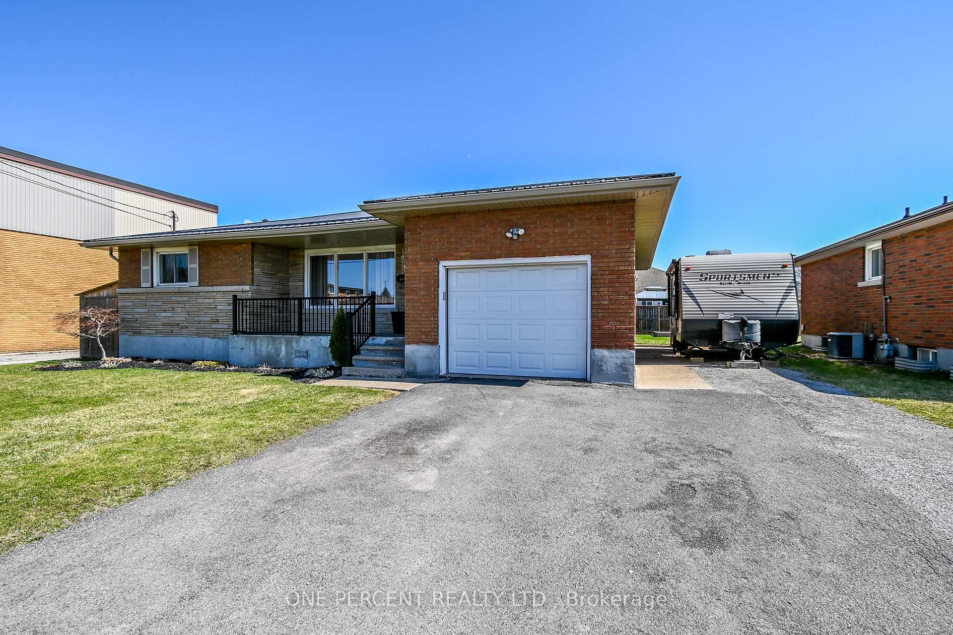 Photo 2 of 32 Wellington Street, Welland, Lincoln/Crowland — HOMEH