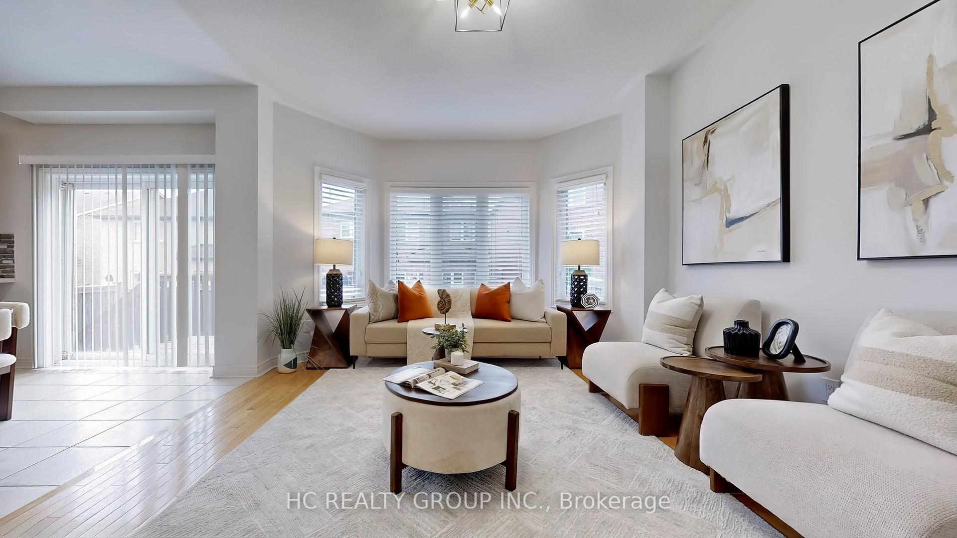 Photo 3 of 102 Timna Crescent, Vaughan, Patterson — HOMEH