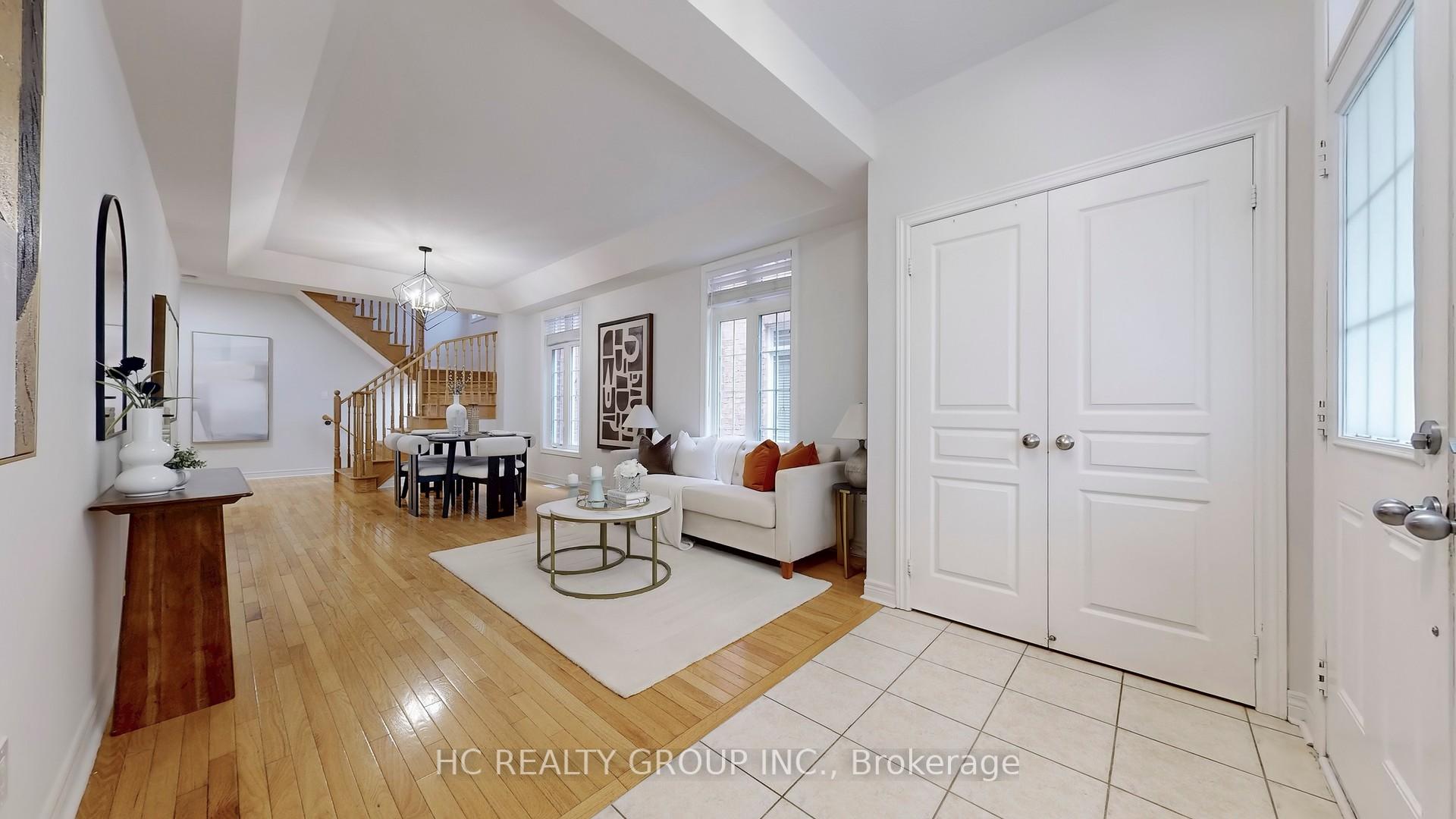 Photo 11 of 102 Timna Crescent, Vaughan, Patterson — HOMEH