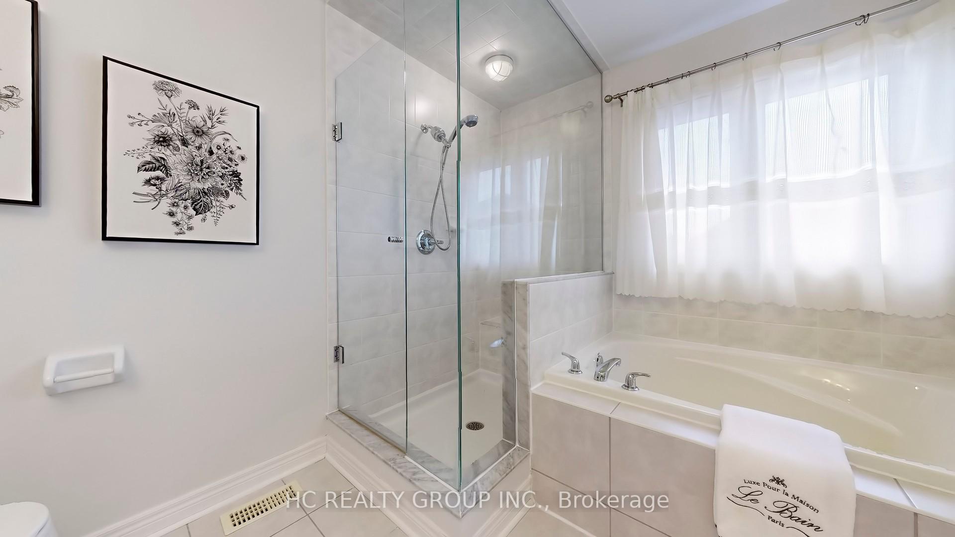 Photo 15 of 102 Timna Crescent, Vaughan, Patterson — HOMEH