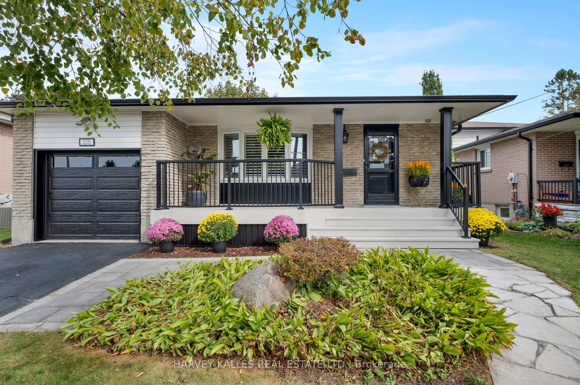 Photo 1 of 225 Stewart Street, Whitby, Blue Grass Meadows — HOMEH