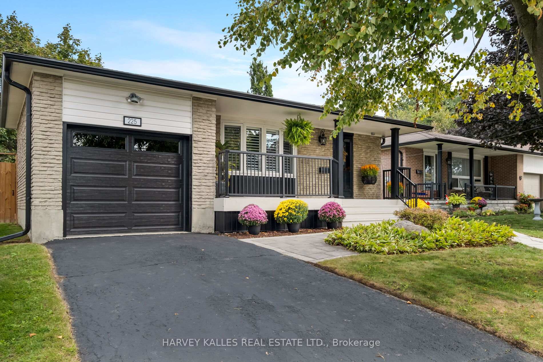 Photo 2 of 225 Stewart Street, Whitby, Blue Grass Meadows — HOMEH
