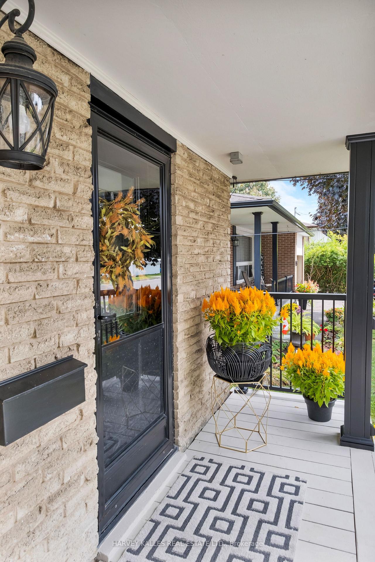 Photo 4 of 225 Stewart Street, Whitby, Blue Grass Meadows — HOMEH