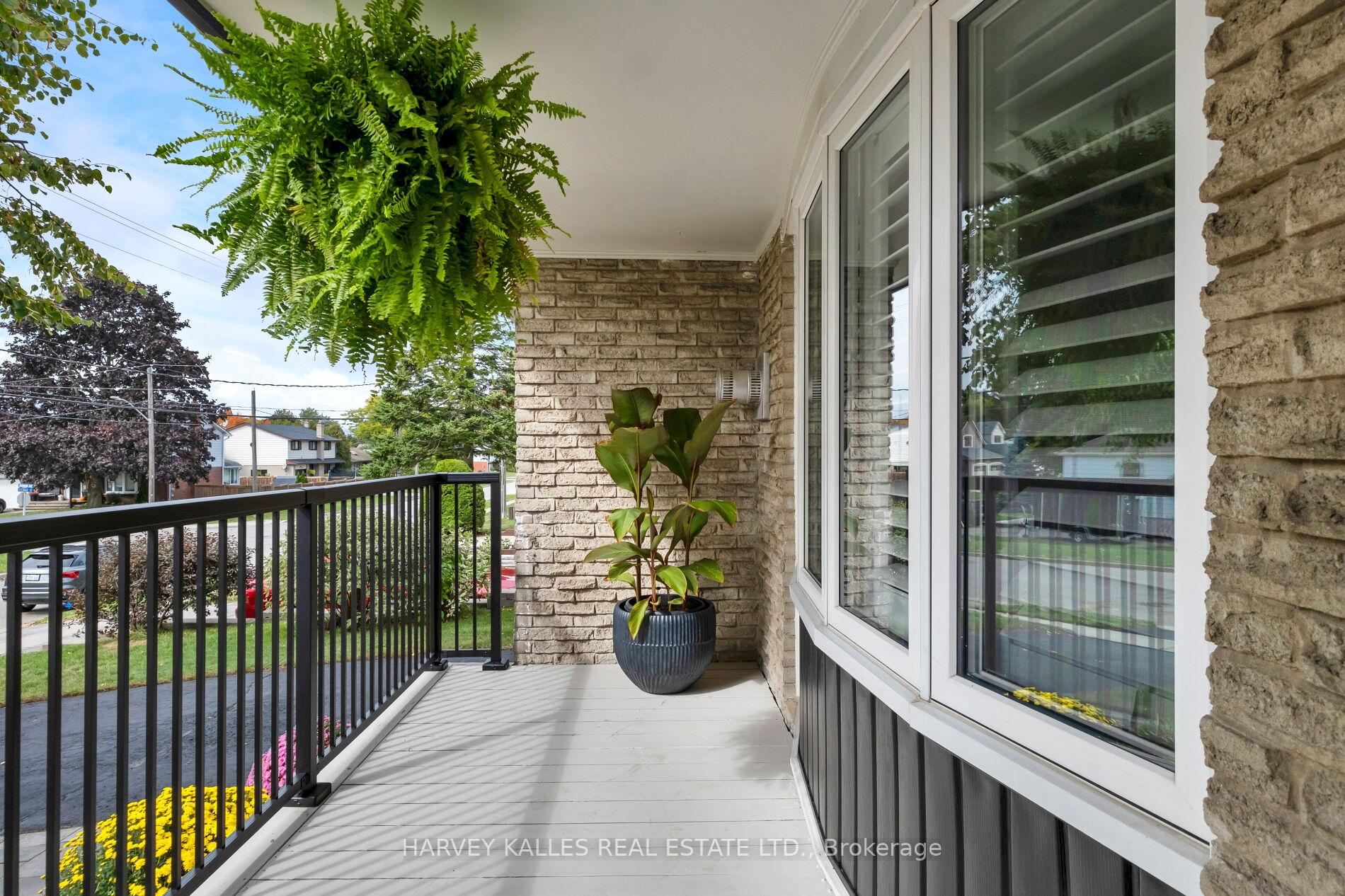 Photo 5 of 225 Stewart Street, Whitby, Blue Grass Meadows — HOMEH