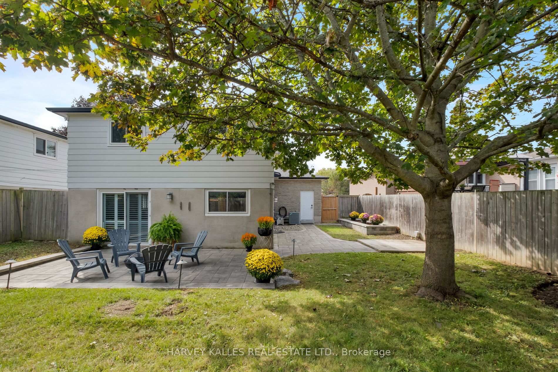 Photo 40 of 225 Stewart Street, Whitby, Blue Grass Meadows — HOMEH