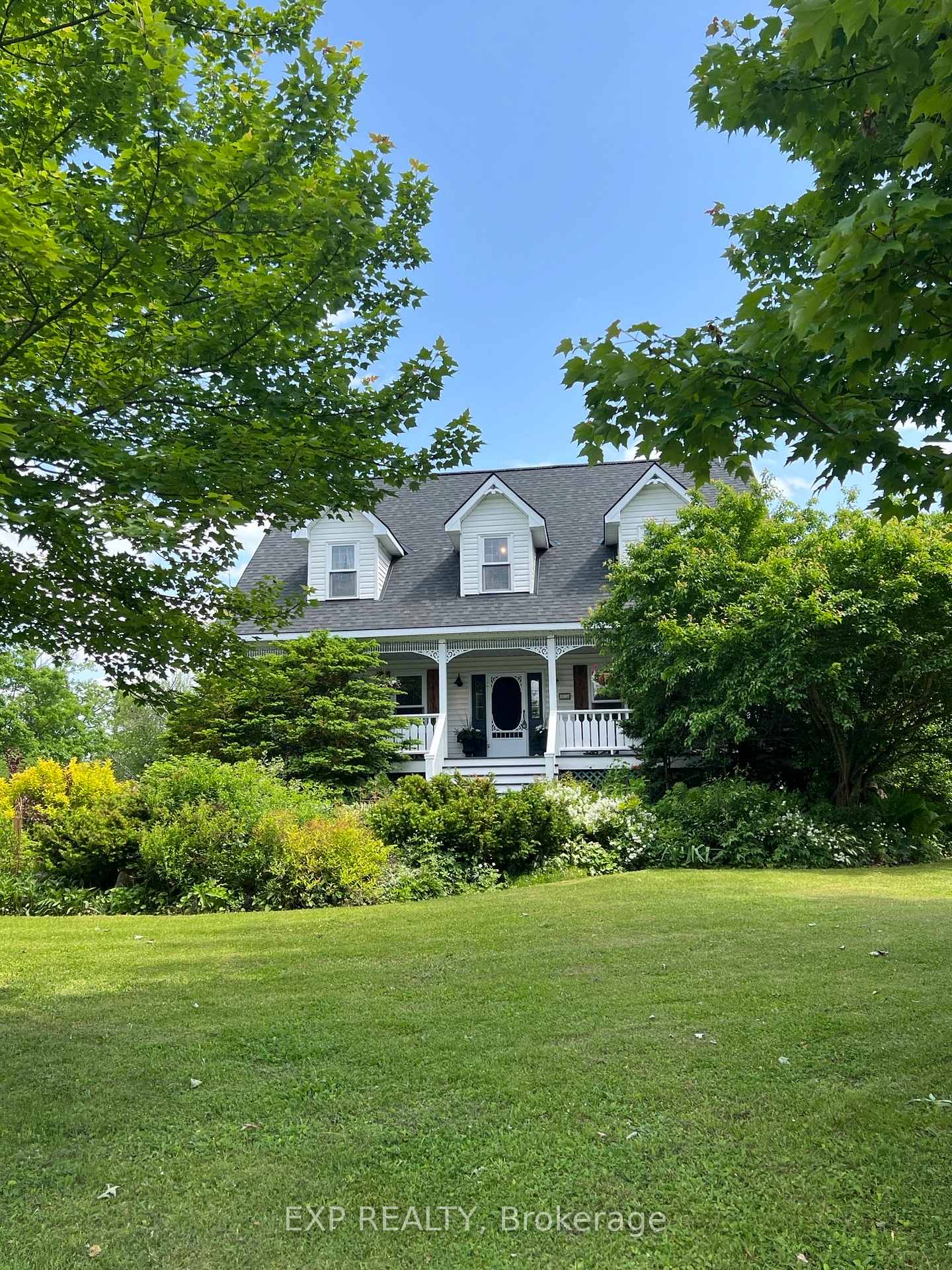 Front of 3123 Trillium Way NW