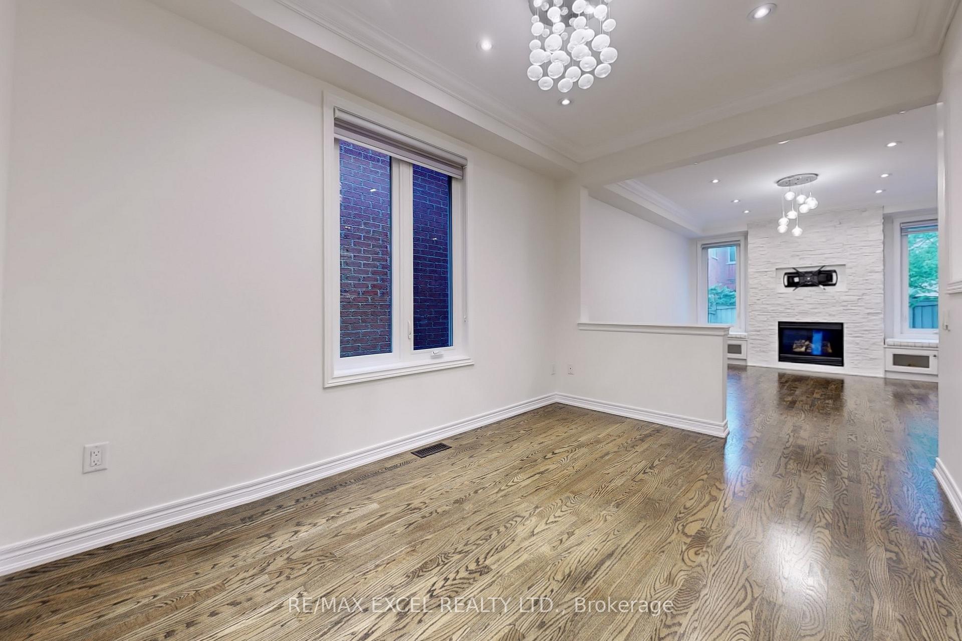 Photo 8 of 422 Lady Nadia Drive, Vaughan, Patterson — HOMEH