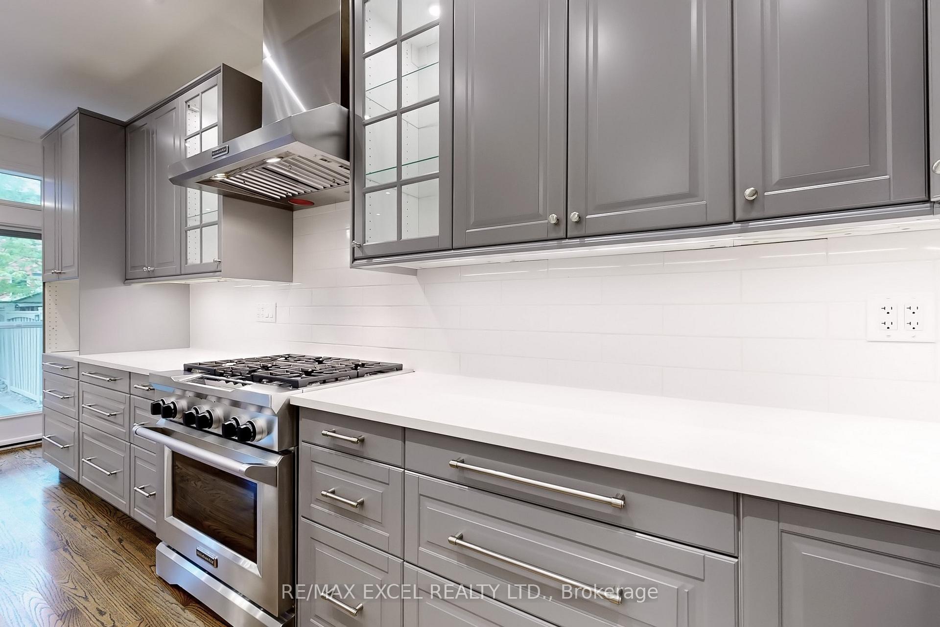Photo 13 of 422 Lady Nadia Drive, Vaughan, Patterson — HOMEH