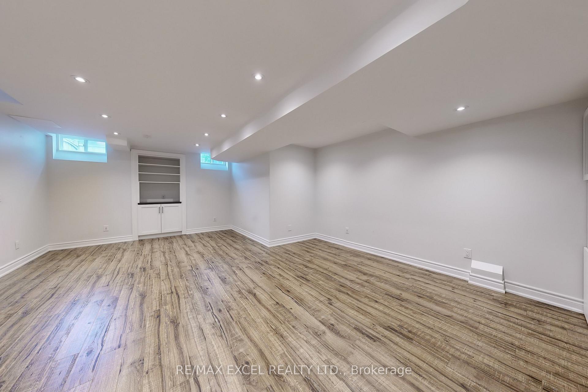 Photo 34 of 422 Lady Nadia Drive, Vaughan, Patterson — HOMEH