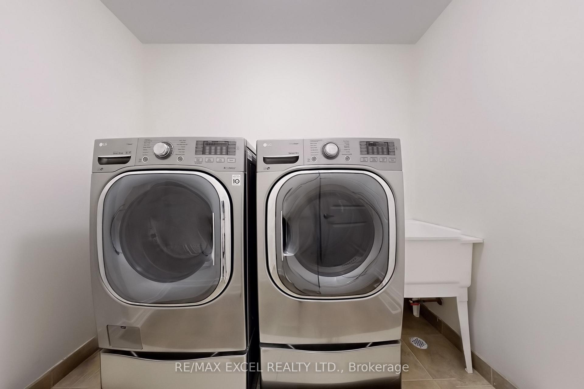Photo 38 of 422 Lady Nadia Drive, Vaughan, Patterson — HOMEH