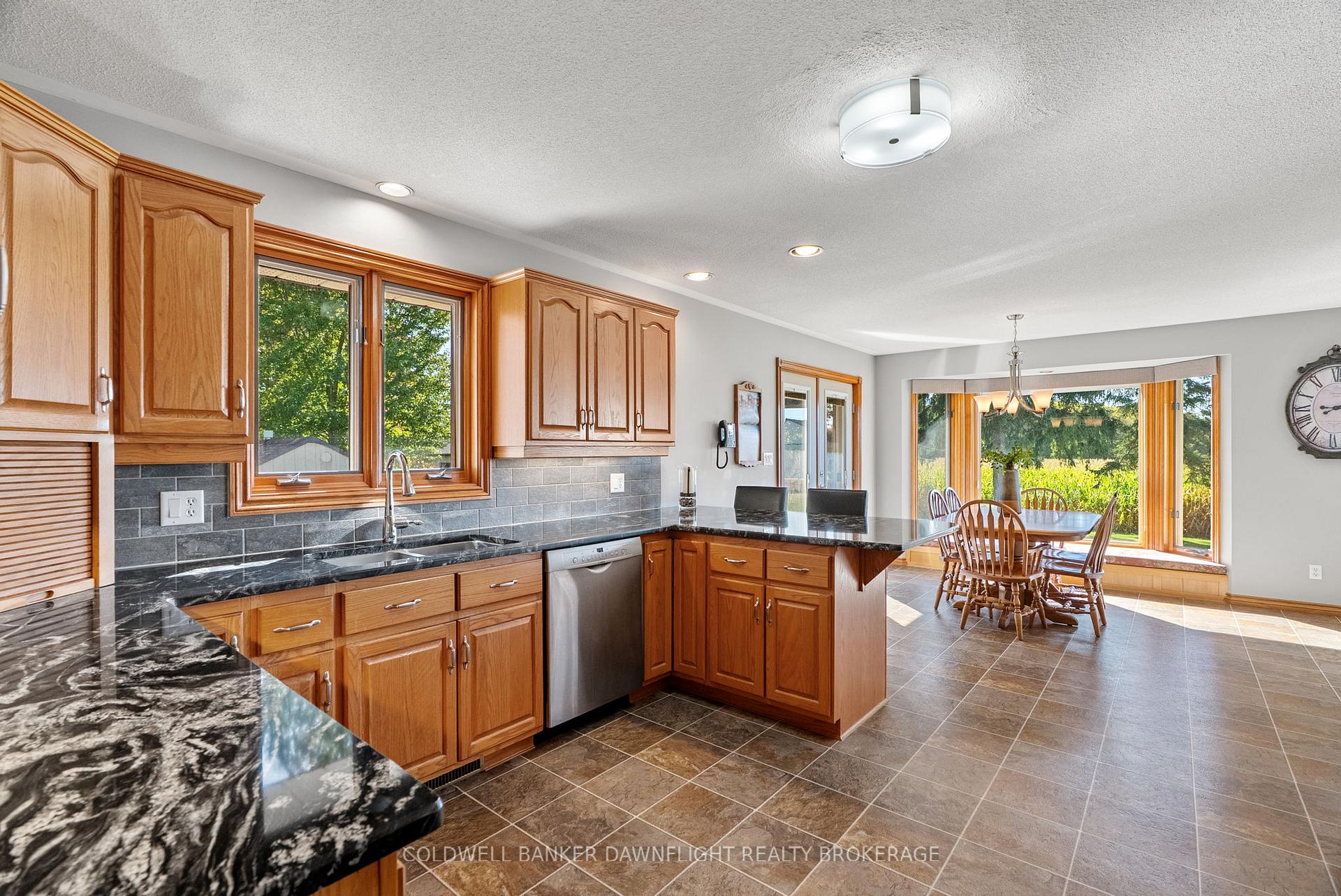 Photo 10 of 72471 London Road, Bluewater, Hay — HOMEH