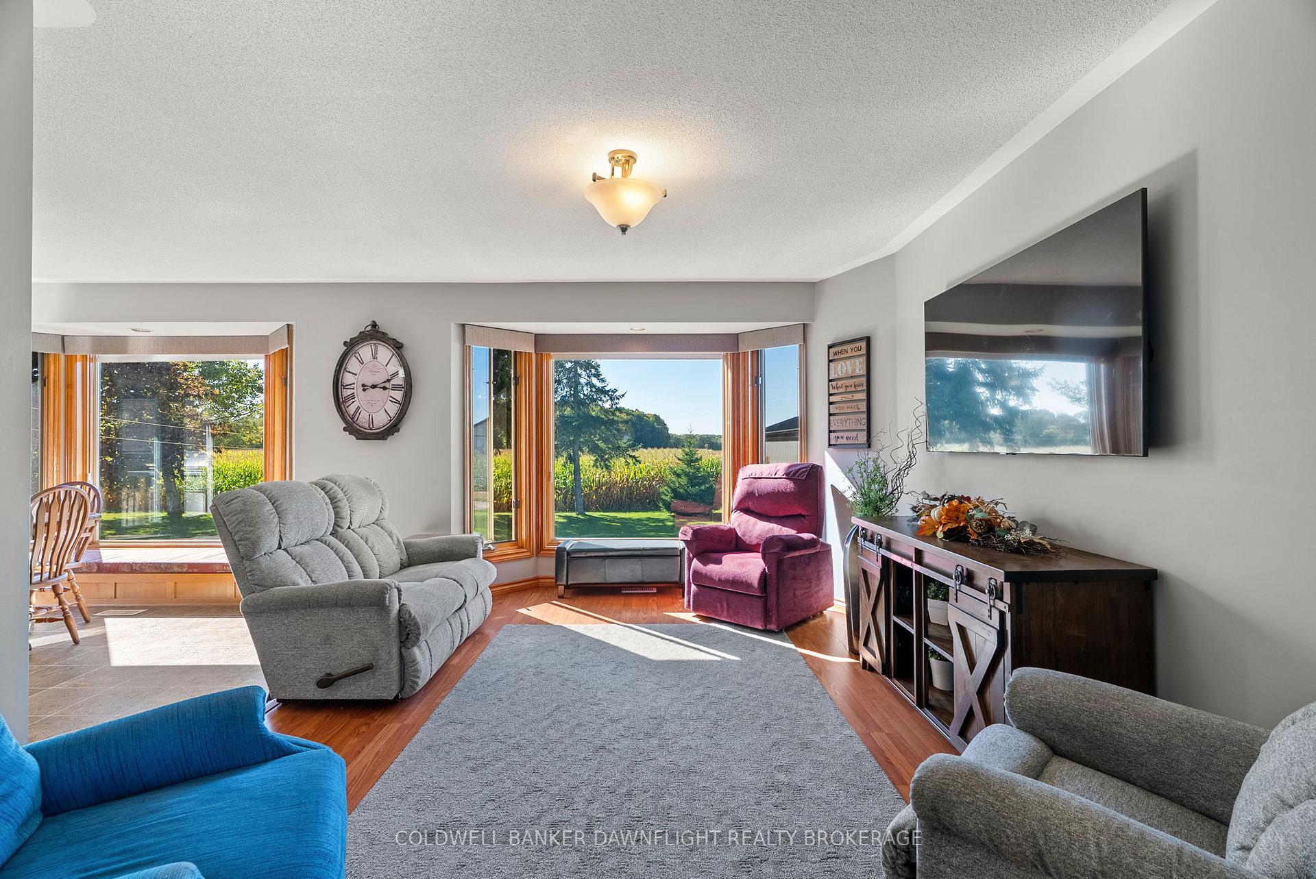 Photo 16 of 72471 London Road, Bluewater, Hay — HOMEH