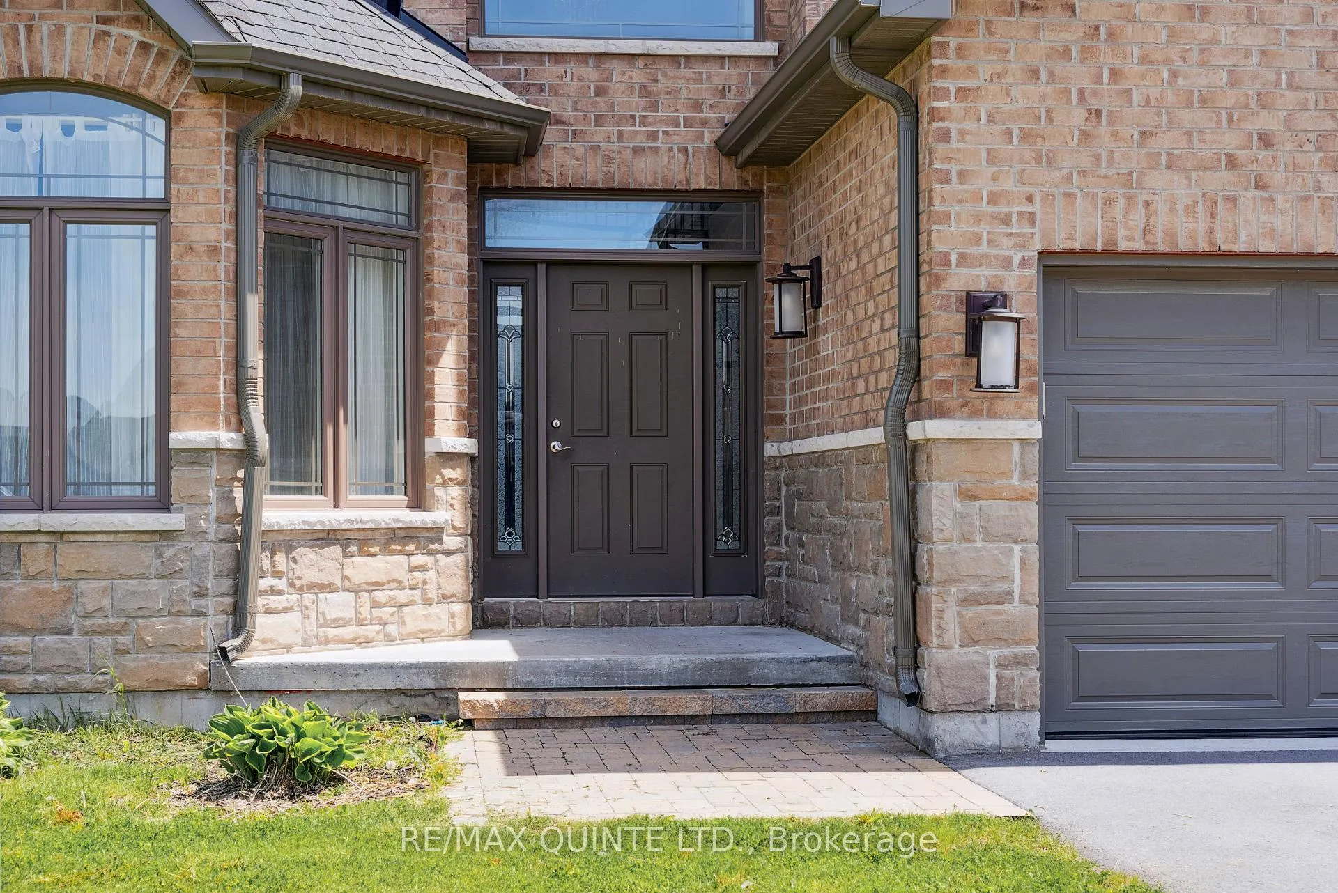 Photo 3 of 91 Hampton Ridge Drive E, Belleville, Thurlow Ward — HOMEH