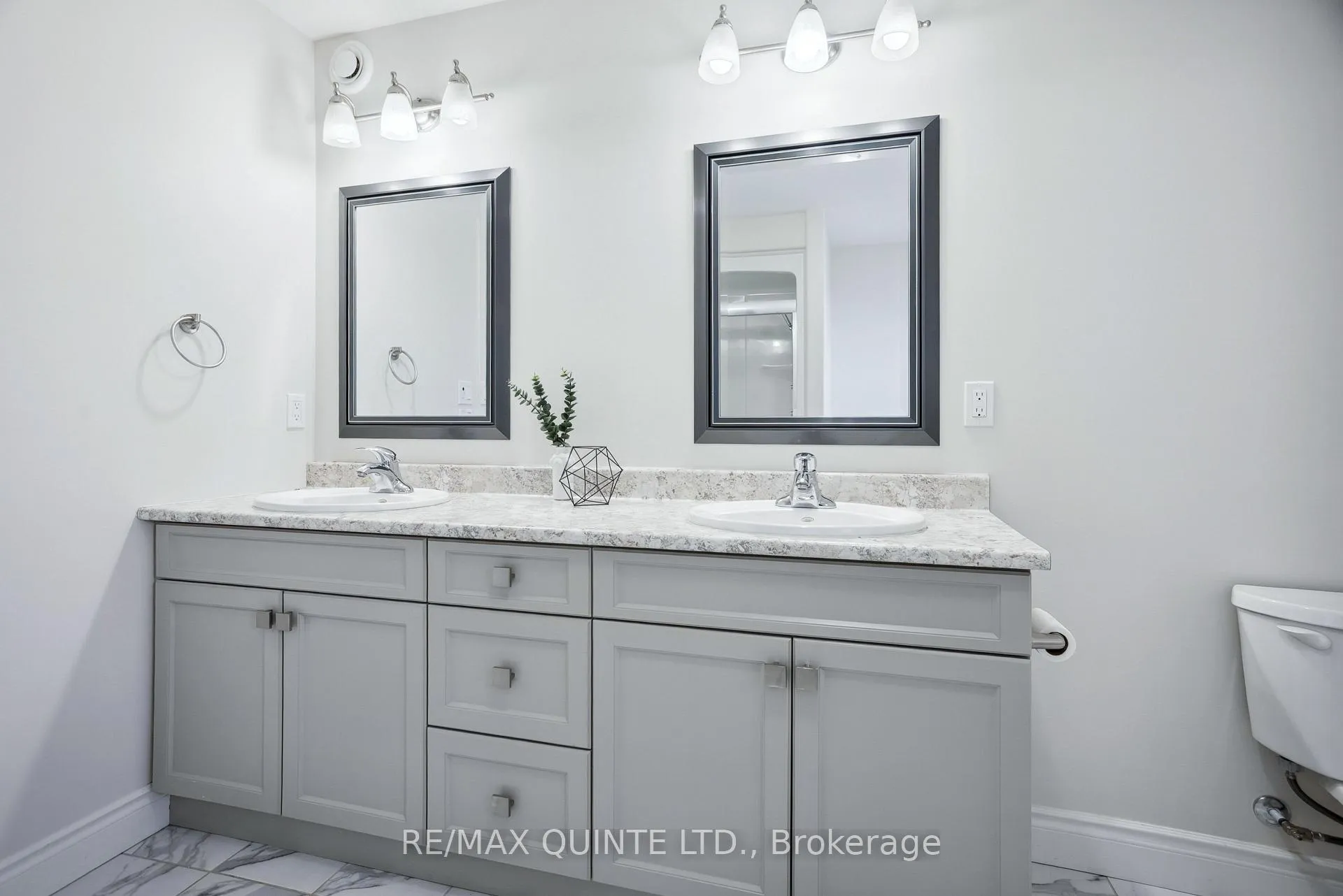 Photo 31 of 91 Hampton Ridge Drive E, Belleville, Thurlow Ward — HOMEH