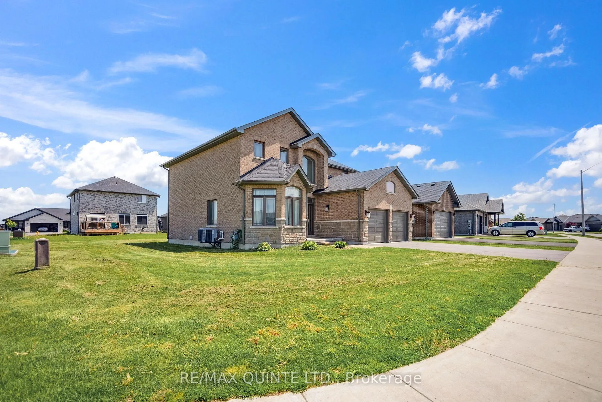 Photo 44 of 91 Hampton Ridge Drive E, Belleville, Thurlow Ward — HOMEH