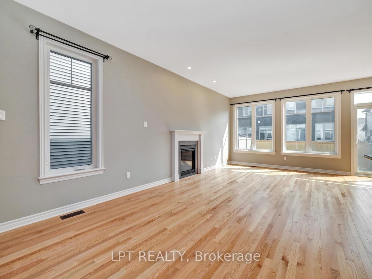 Photo 4 of 178 Nepeta Crescent, Ottawa, Blossom Park/Kemp Park/Findlay Creek — HOMEH