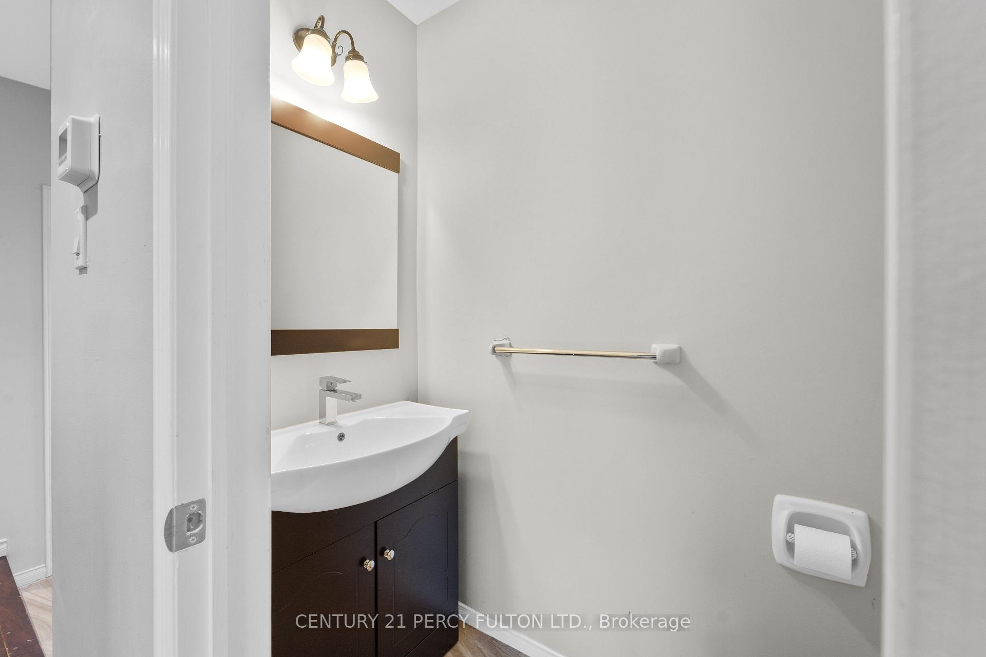 Photo 13 of 65 Daines Drive, Whitby, Rolling Acres — HOMEH