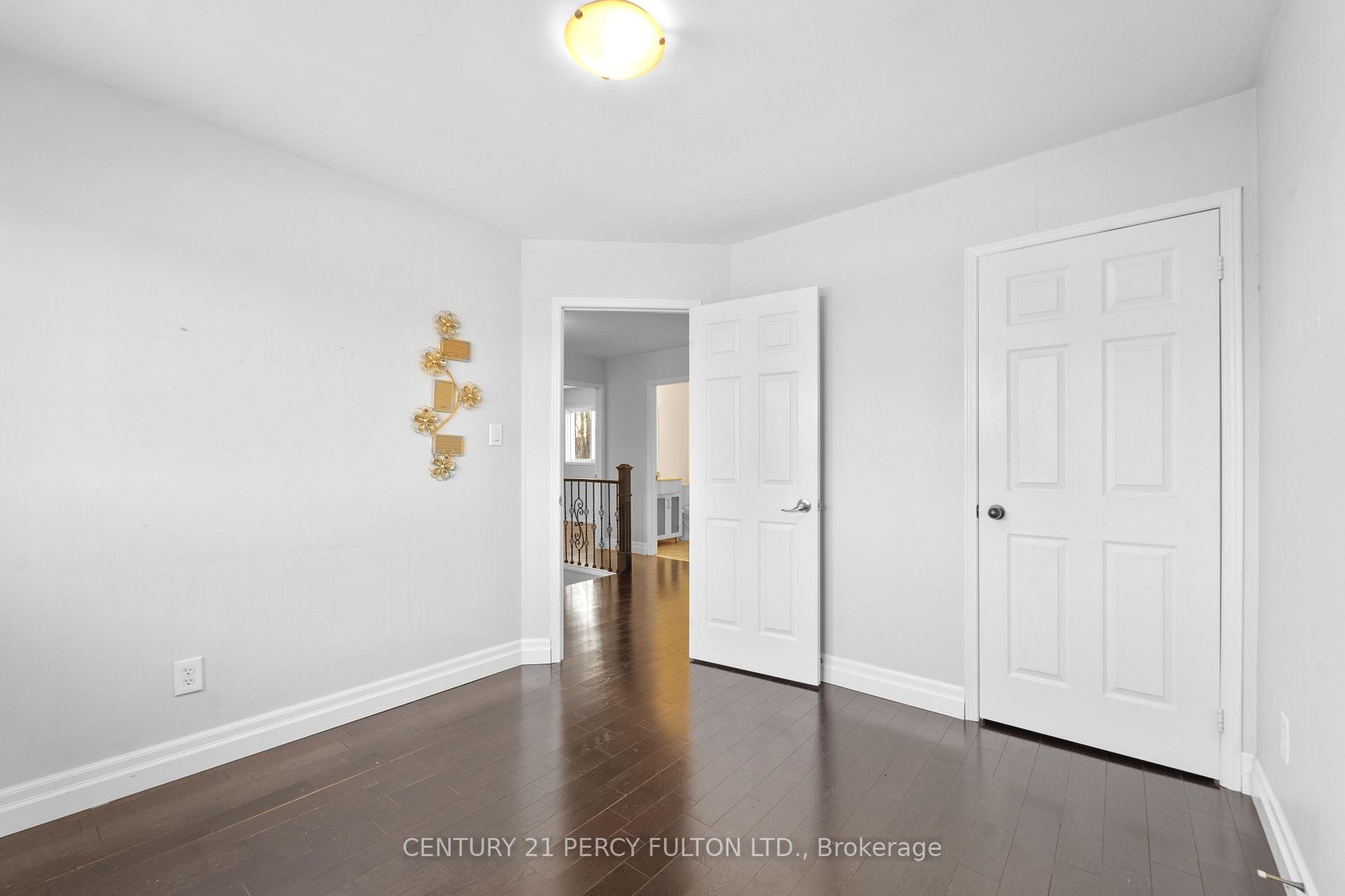 Photo 16 of 65 Daines Drive, Whitby, Rolling Acres — HOMEH