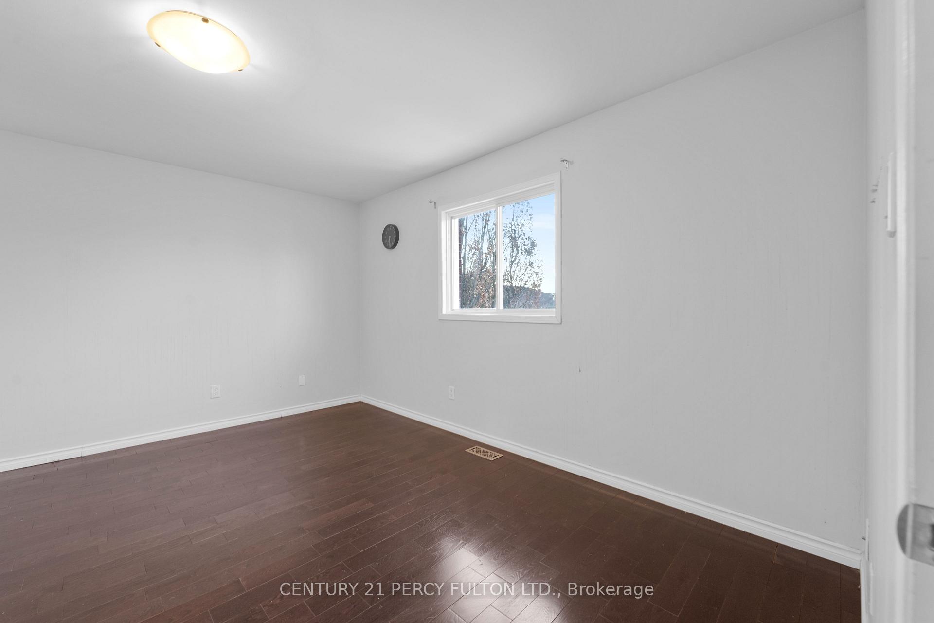 Photo 21 of 65 Daines Drive, Whitby, Rolling Acres — HOMEH