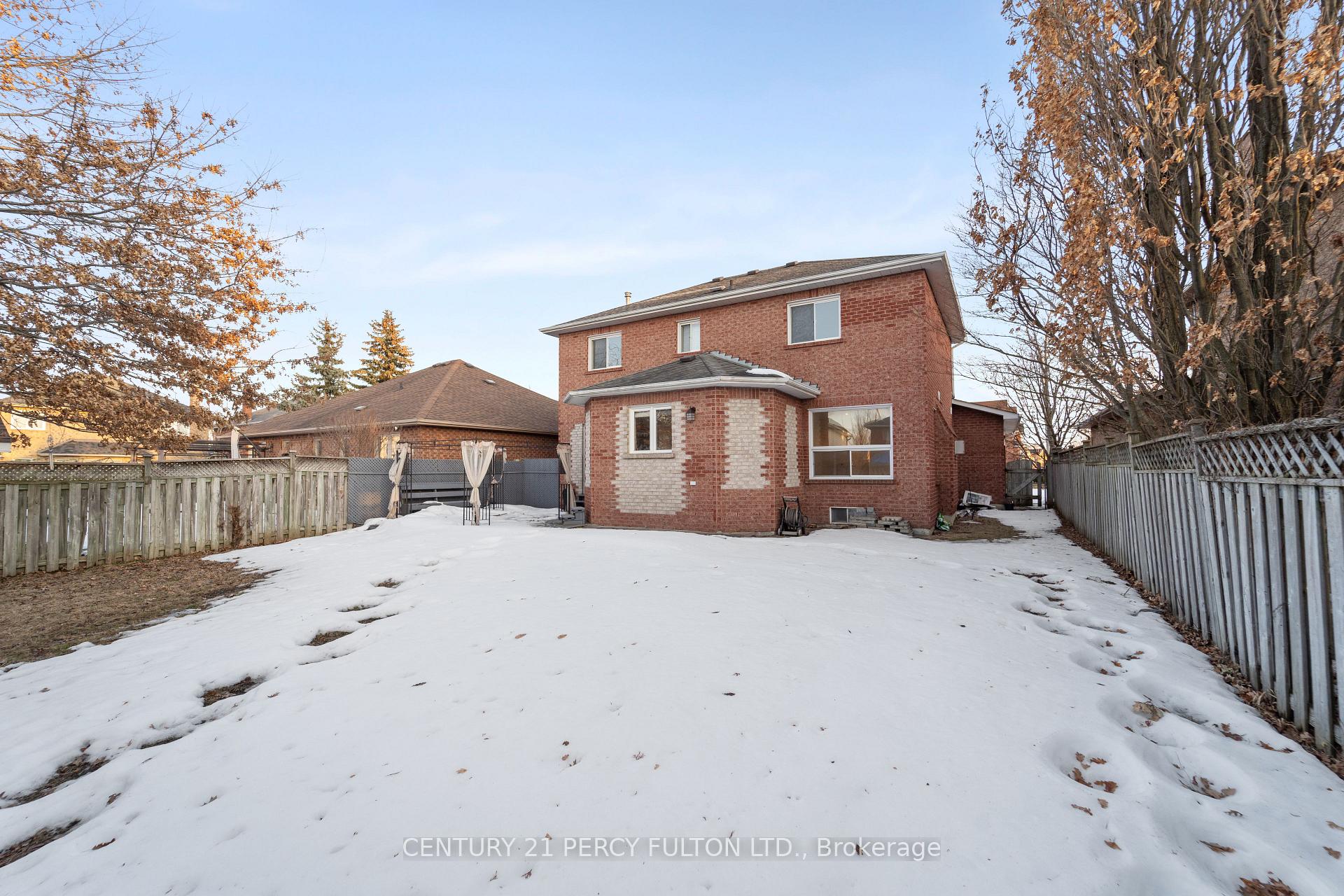 Photo 32 of 65 Daines Drive, Whitby, Rolling Acres — HOMEH