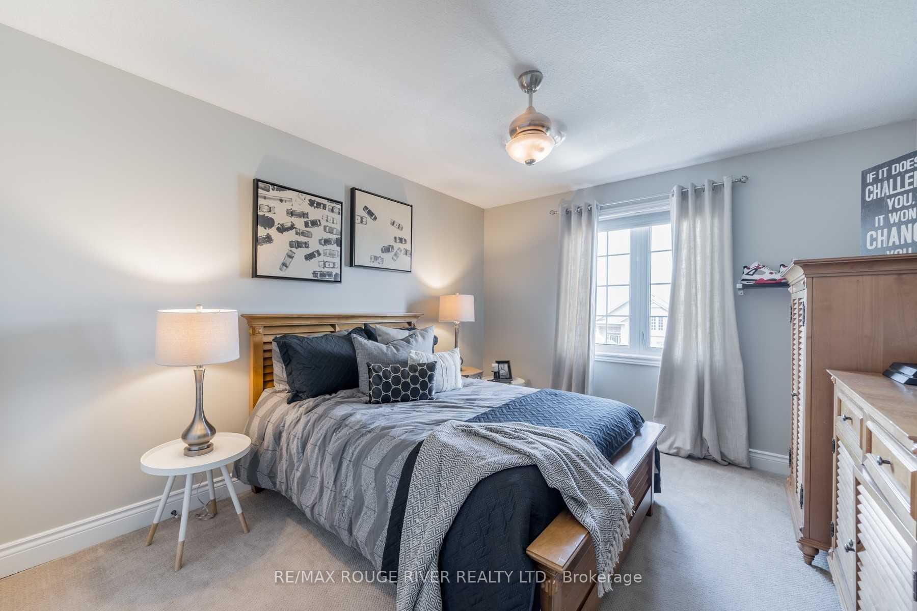 Photo 41 of 31 Corvinelli Drive, Whitby, Brooklin — HOMEH