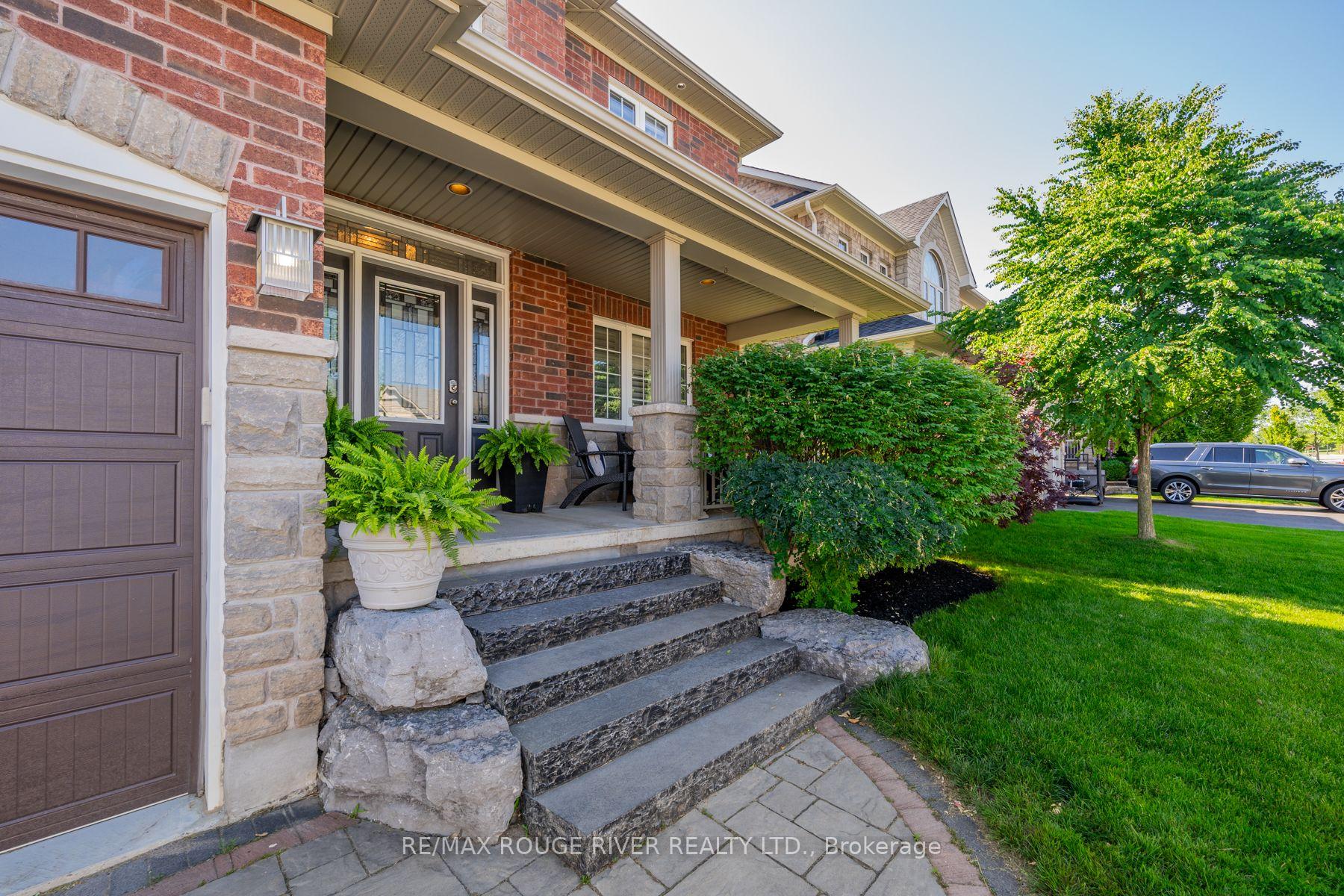 Photo 23 of 31 Corvinelli Drive, Whitby, Brooklin — HOMEH