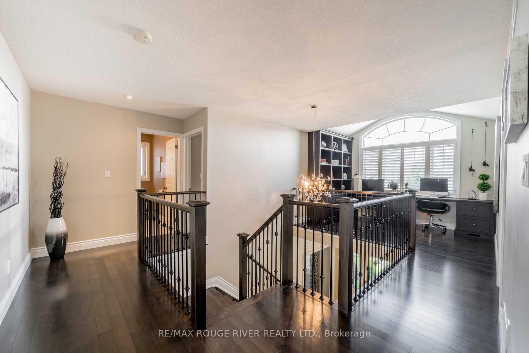 Photo 32 of 31 Corvinelli Drive, Whitby, Brooklin — HOMEH