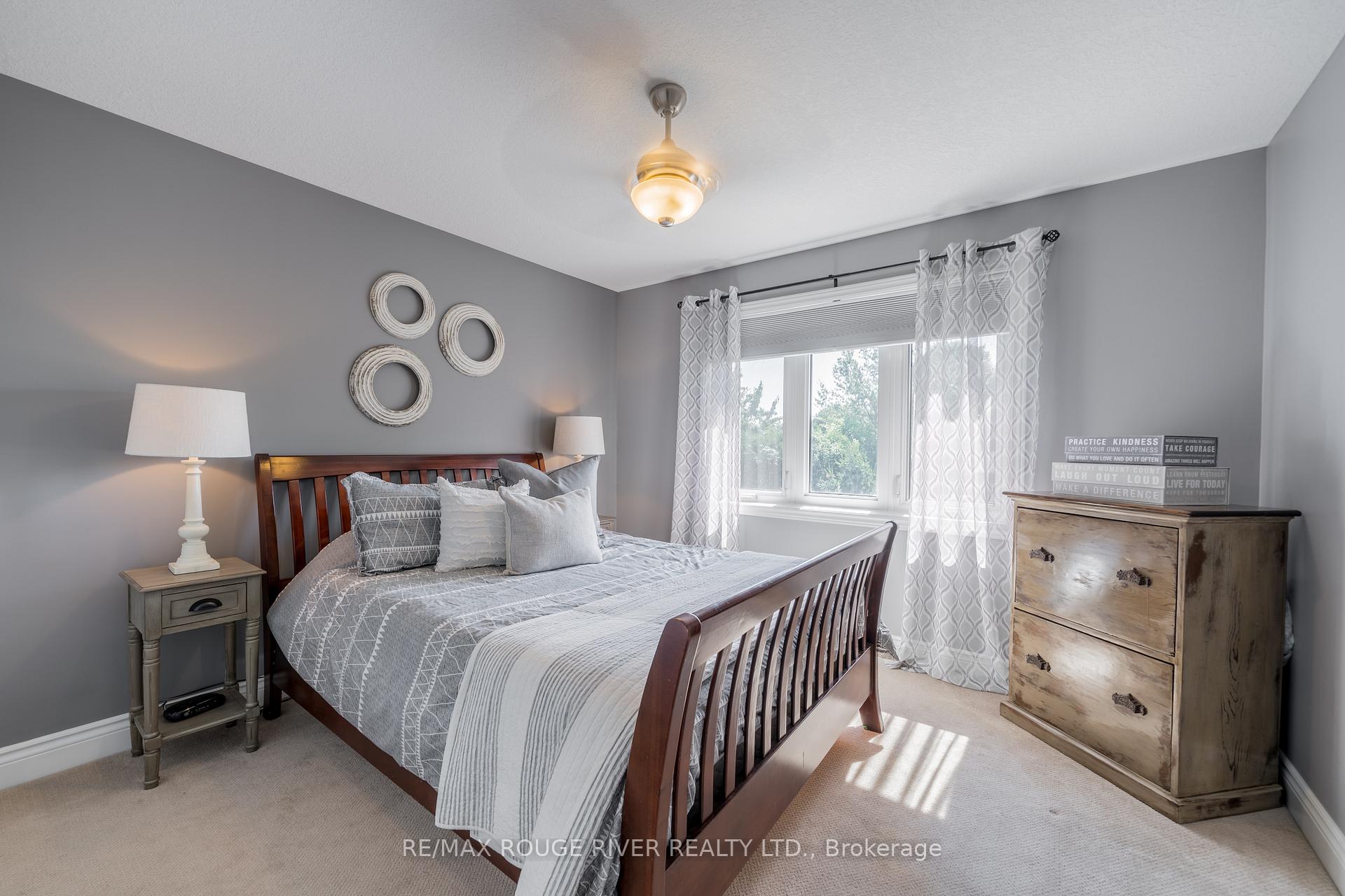 Photo 40 of 31 Corvinelli Drive, Whitby, Brooklin — HOMEH