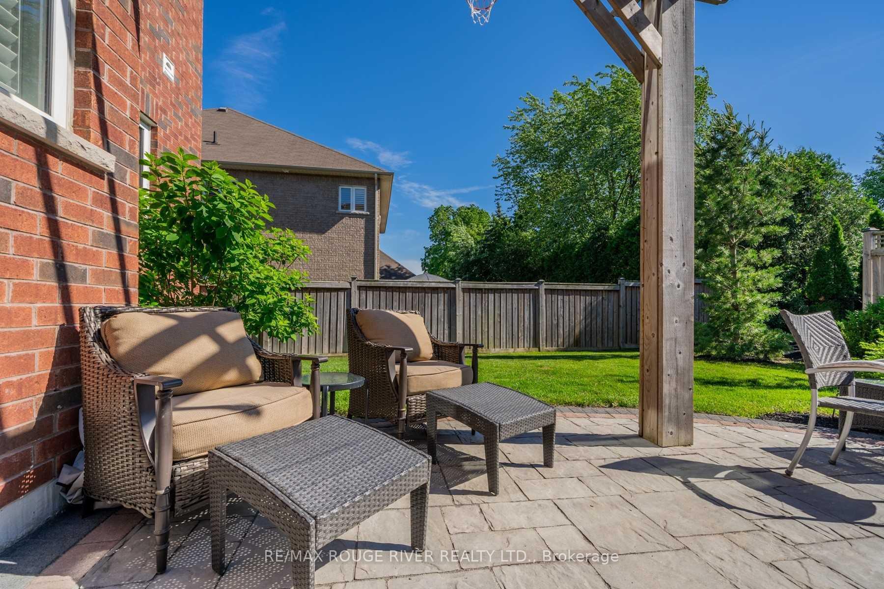 Photo 51 of 31 Corvinelli Drive, Whitby, Brooklin — HOMEH