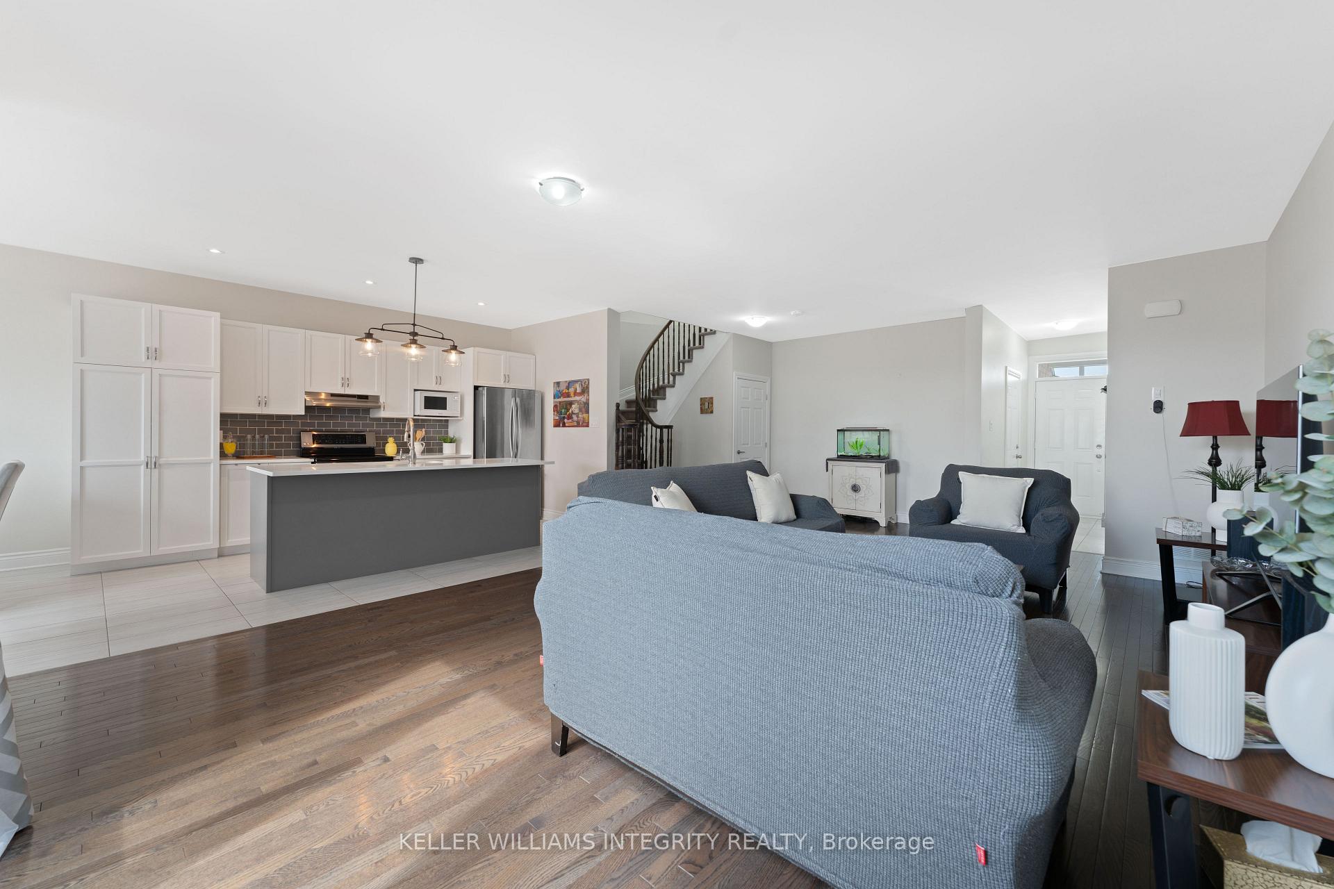 Photo 5 of 296 Bert Hall Street, Arnprior — HOMEH