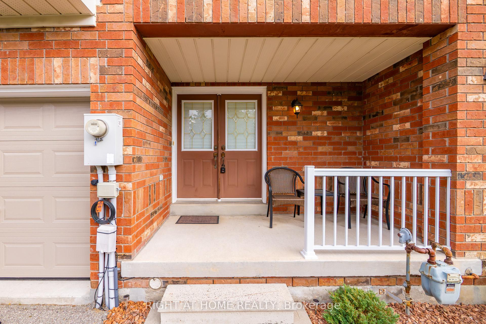 Photo 4 of 152 Westway Crescent, Vaughan, Concord — HOMEH