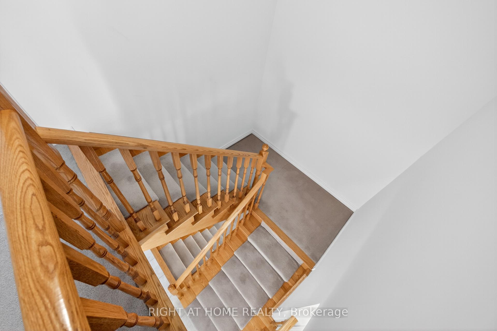 Photo 20 of 152 Westway Crescent, Vaughan, Concord — HOMEH