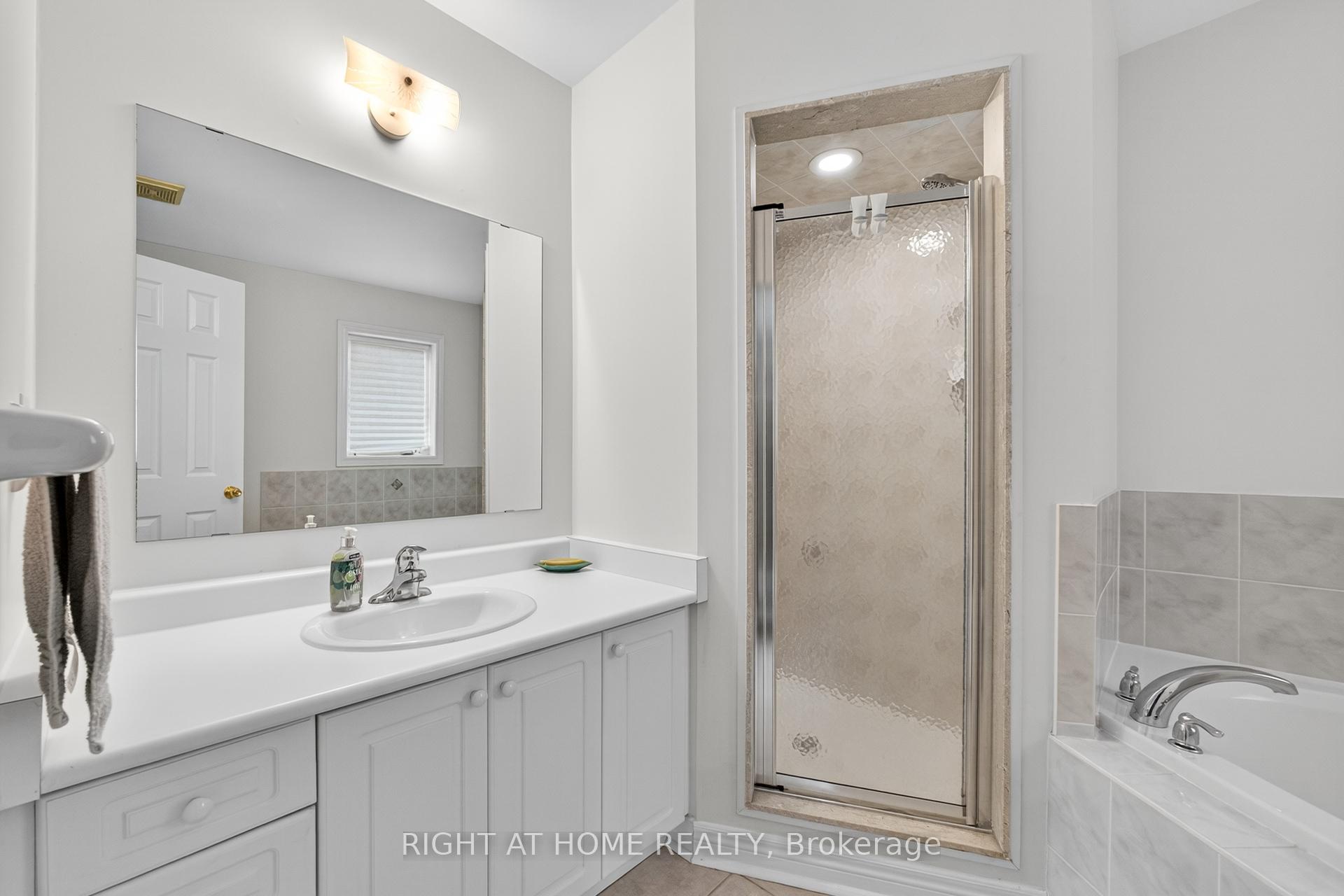 Photo 32 of 152 Westway Crescent, Vaughan, Concord — HOMEH