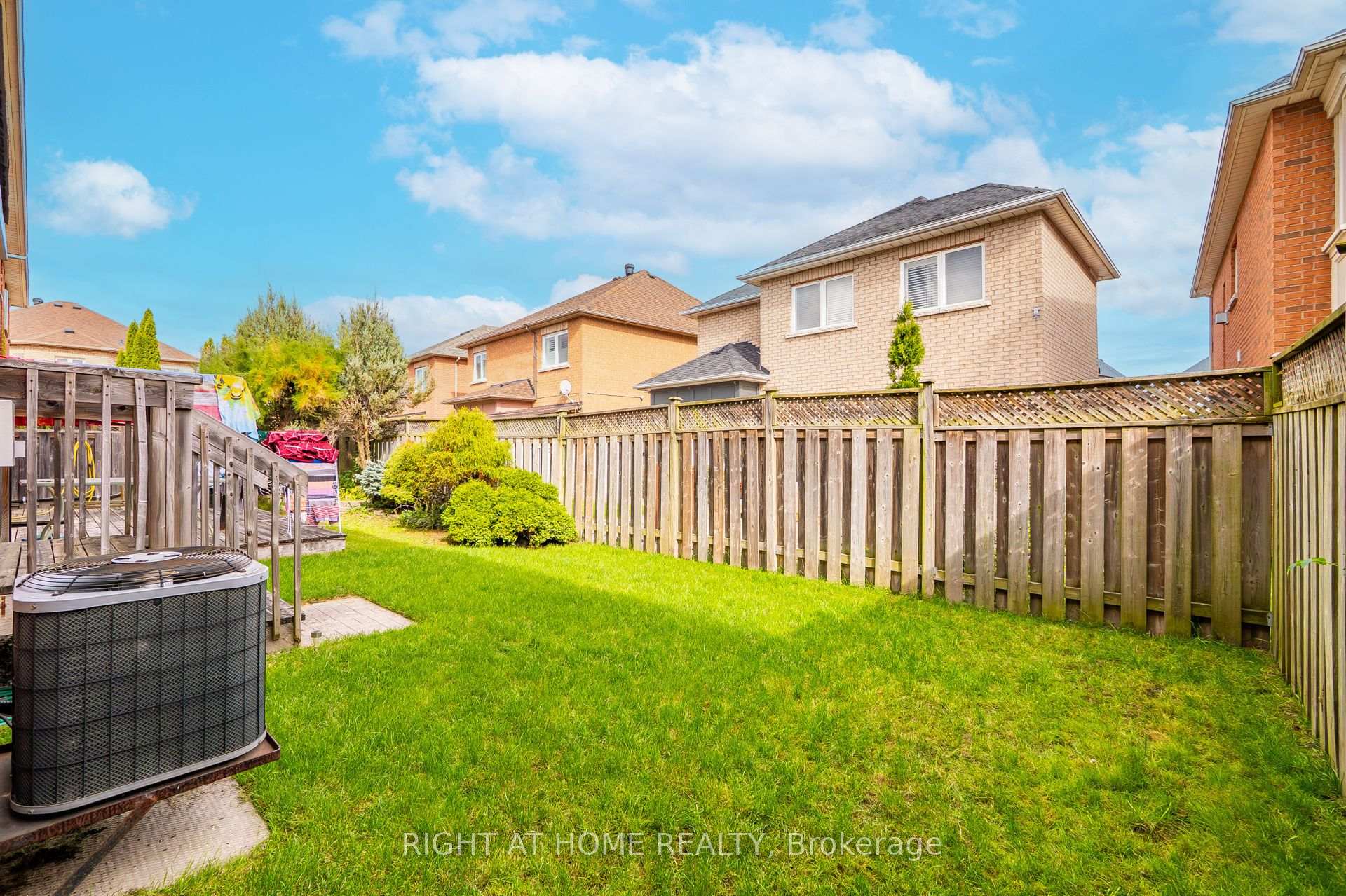 Photo 37 of 152 Westway Crescent, Vaughan, Concord — HOMEH