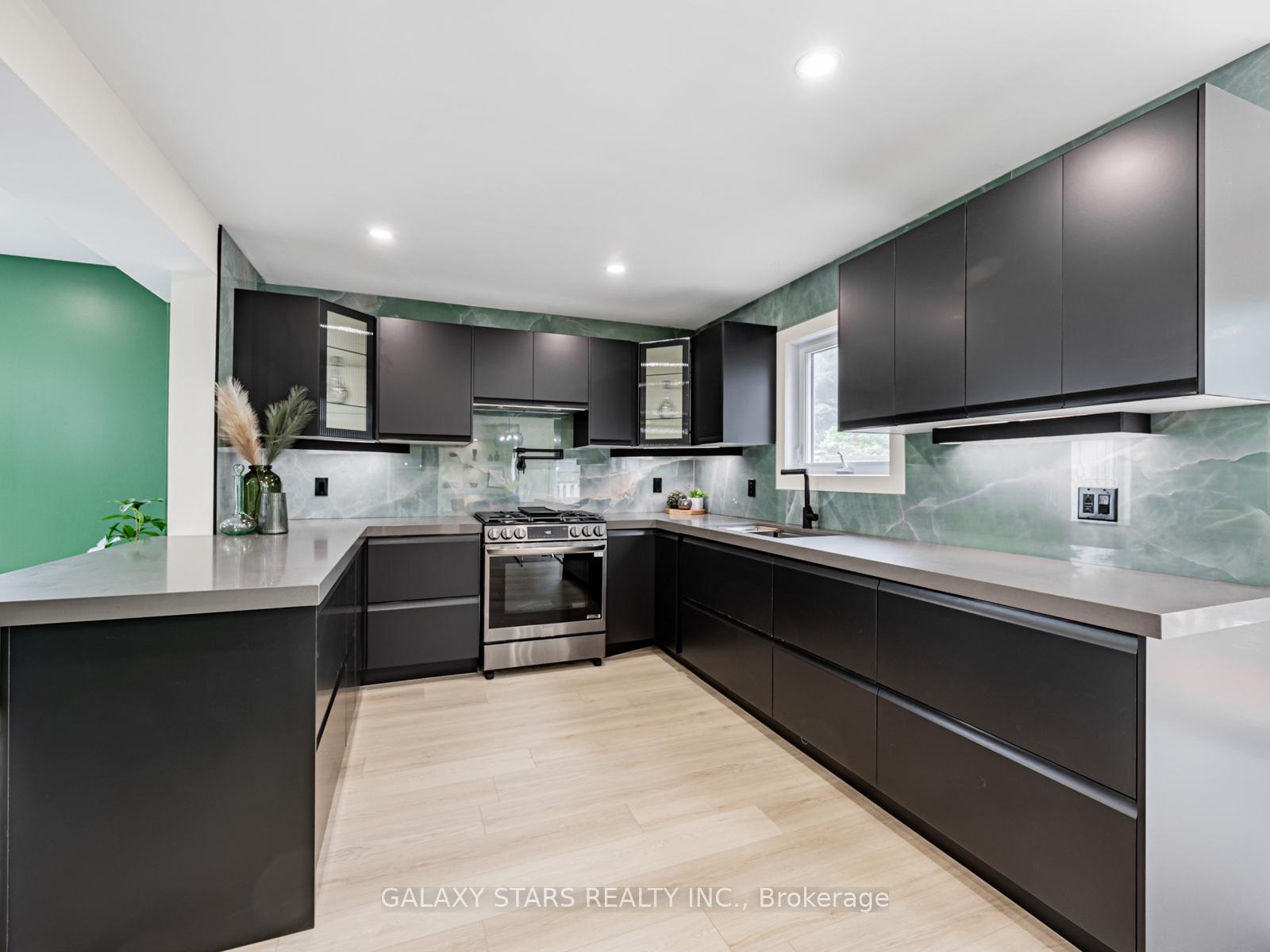 Photo 8 of 41 Jason Drive, Whitby, Pringle Creek — HOMEH