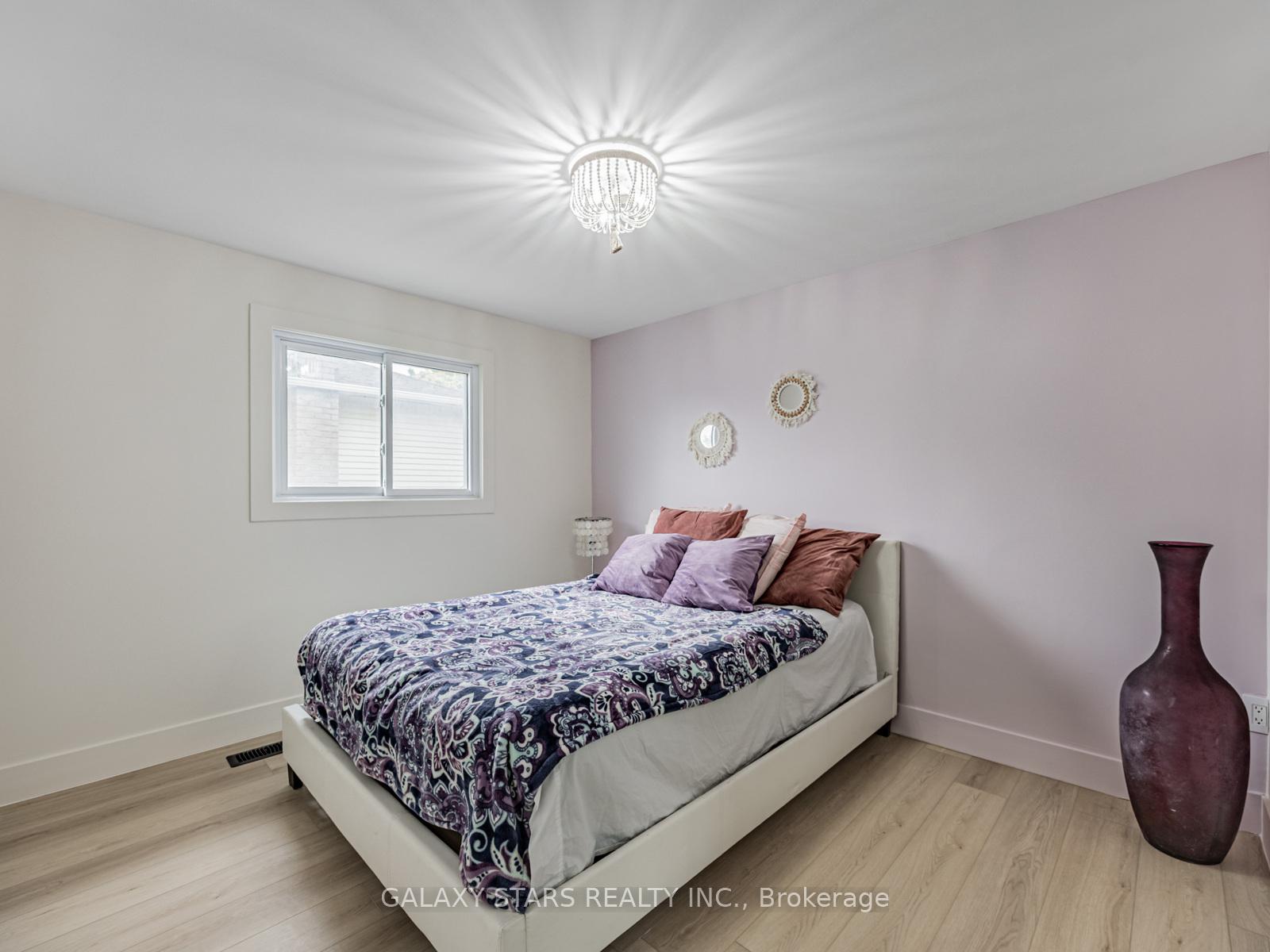 Photo 24 of 41 Jason Drive, Whitby, Pringle Creek — HOMEH