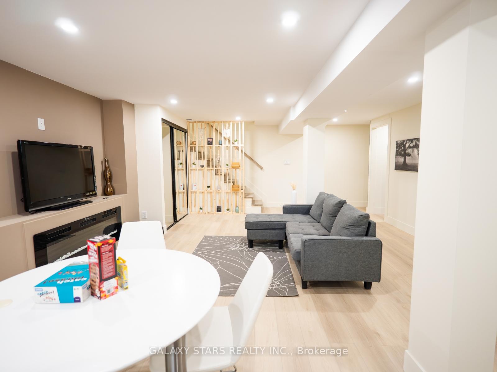 Photo 30 of 41 Jason Drive, Whitby, Pringle Creek — HOMEH