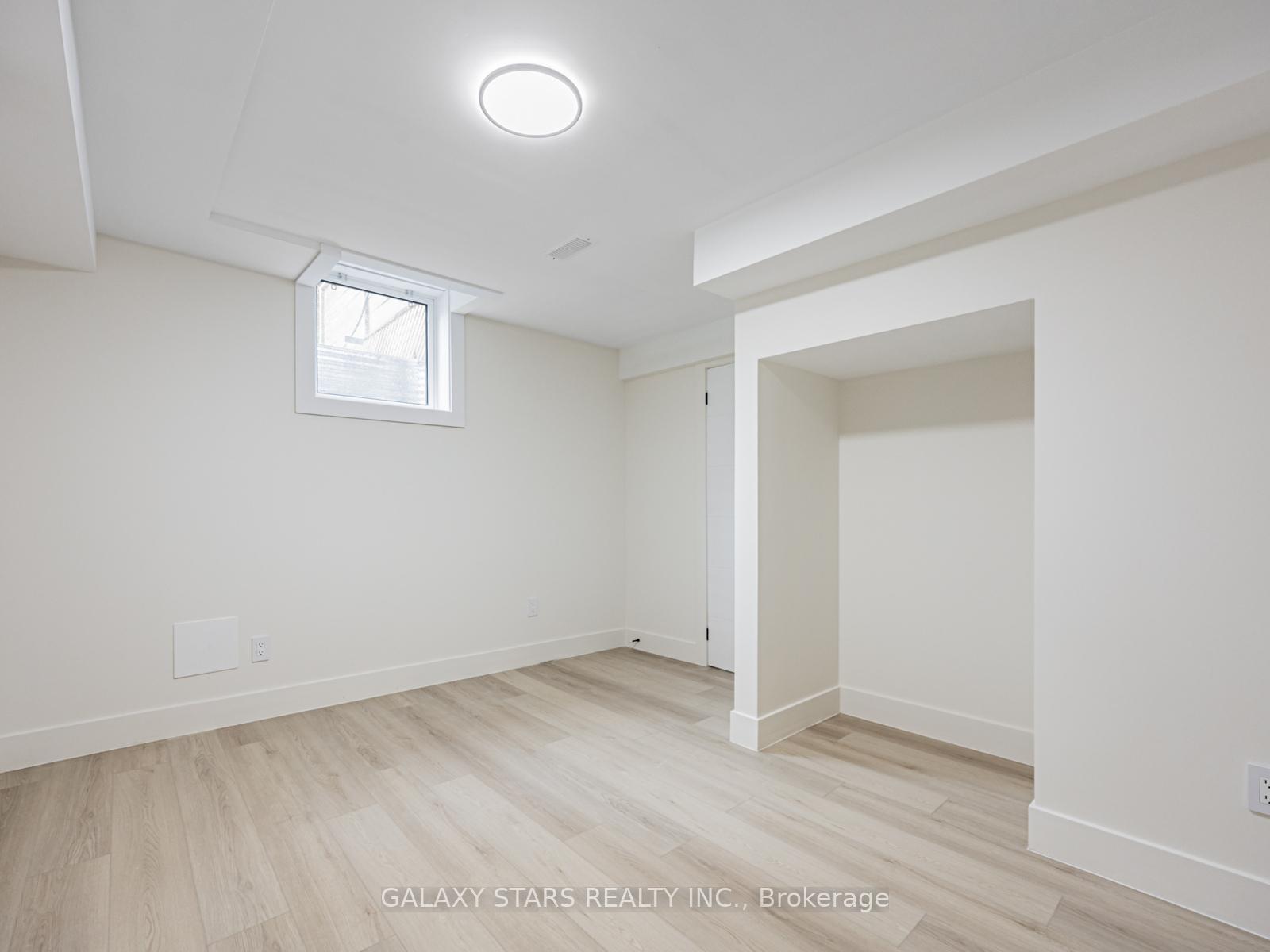 Photo 33 of 41 Jason Drive, Whitby, Pringle Creek — HOMEH