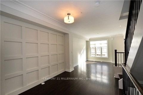 Photo 8 of 30 Powseland Crescent, Vaughan, West Woodbridge — HOMEH