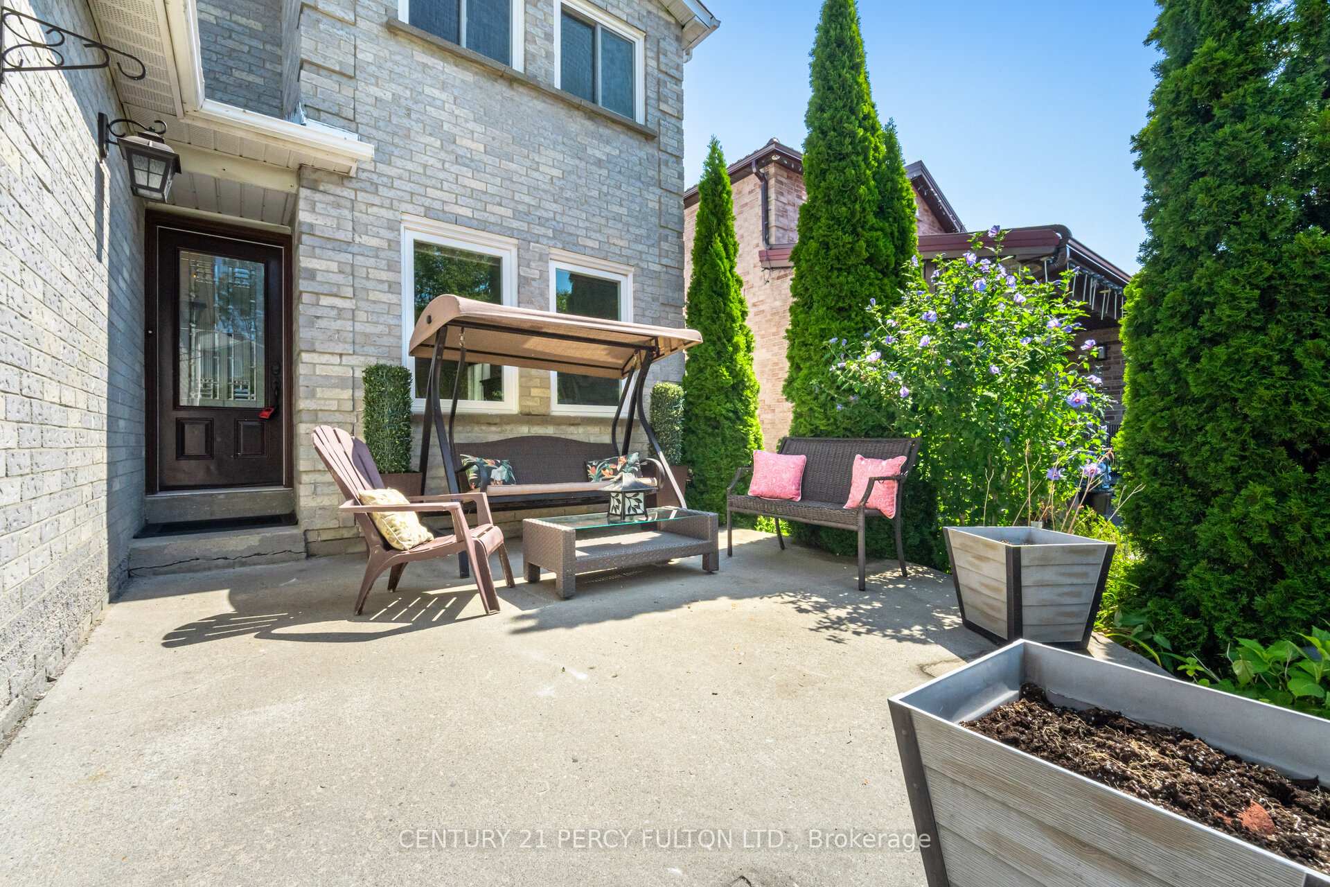 Photo 4 of 41 Gardiner Drive, Ajax, Central — HOMEH