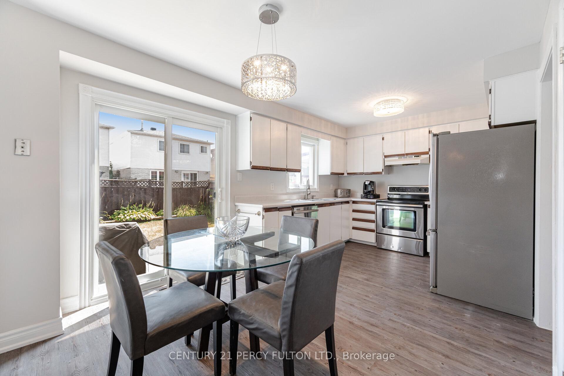 Photo 14 of 41 Gardiner Drive, Ajax, Central — HOMEH