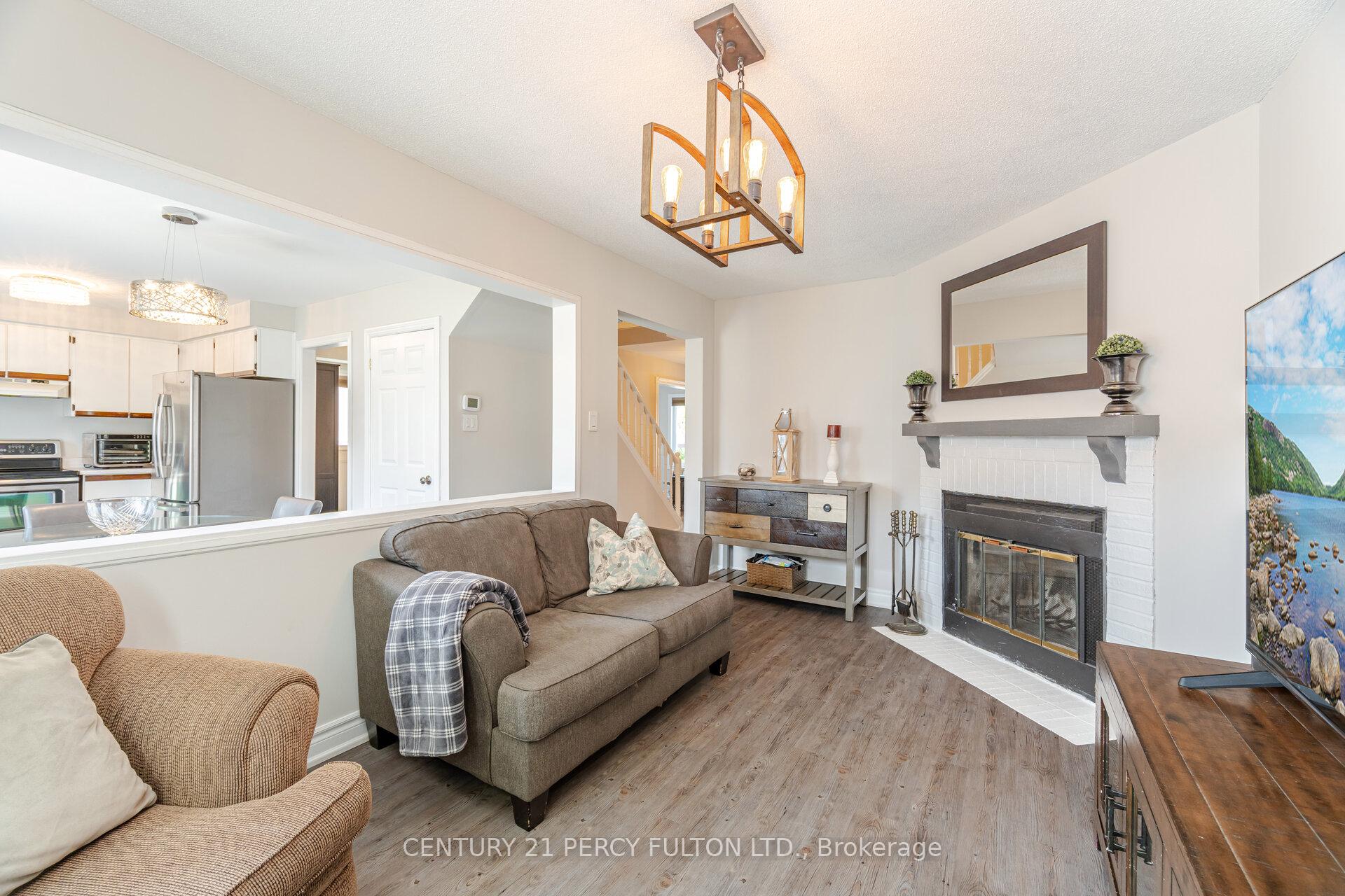 Photo 34 of 41 Gardiner Drive, Ajax, Central — HOMEH