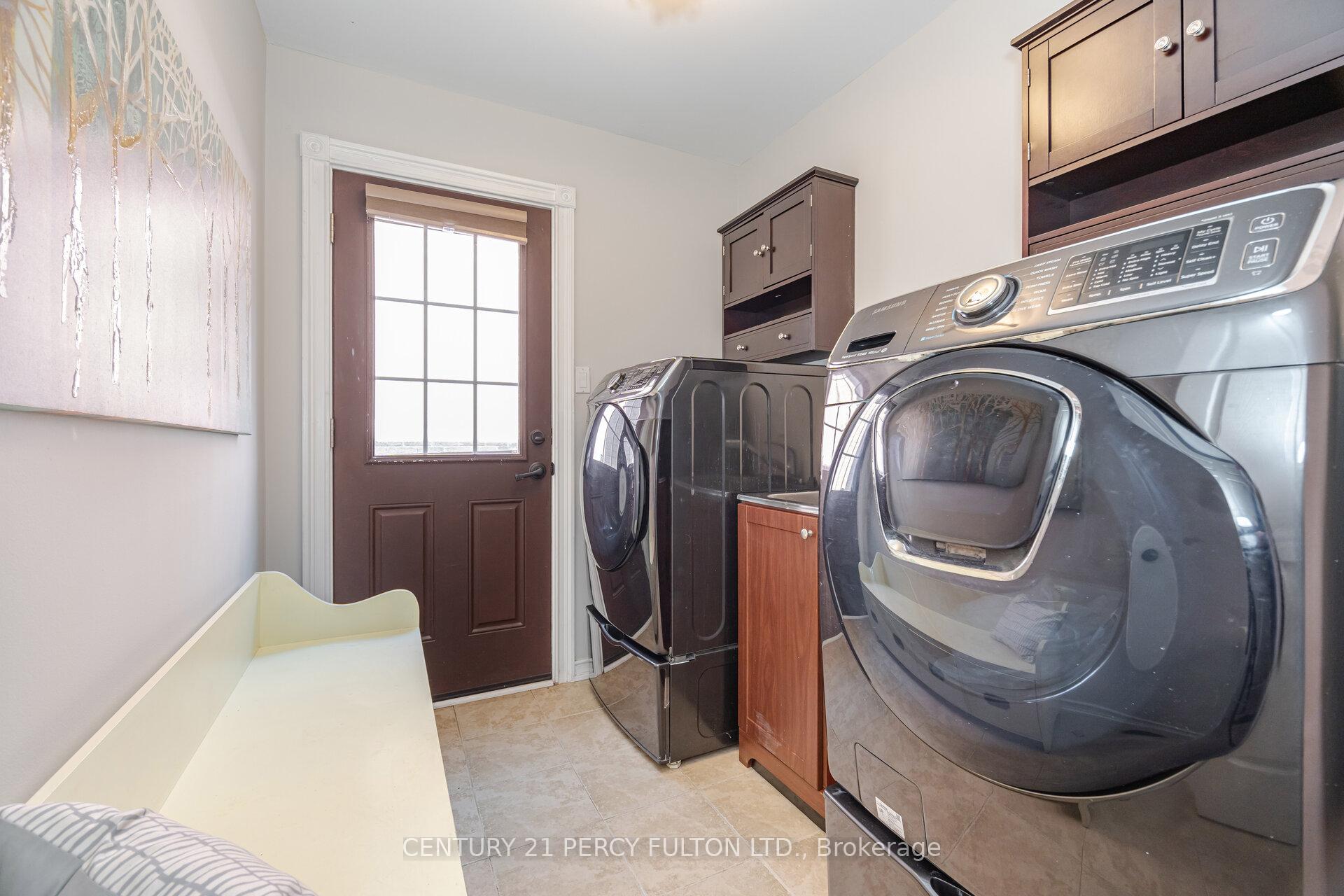 Photo 15 of 41 Gardiner Drive, Ajax, Central — HOMEH