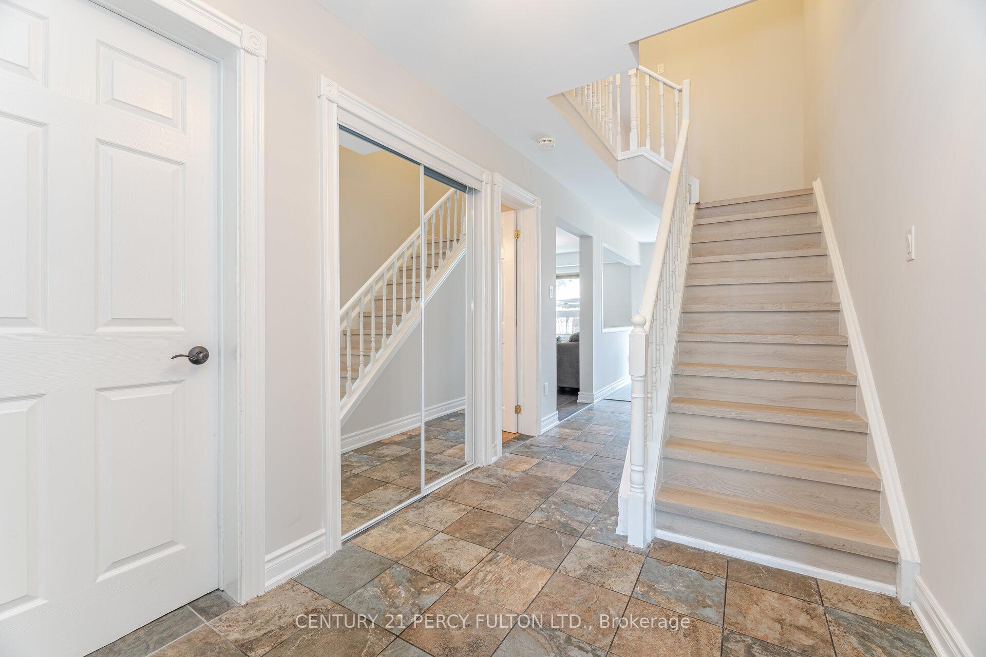 Photo 16 of 41 Gardiner Drive, Ajax, Central — HOMEH