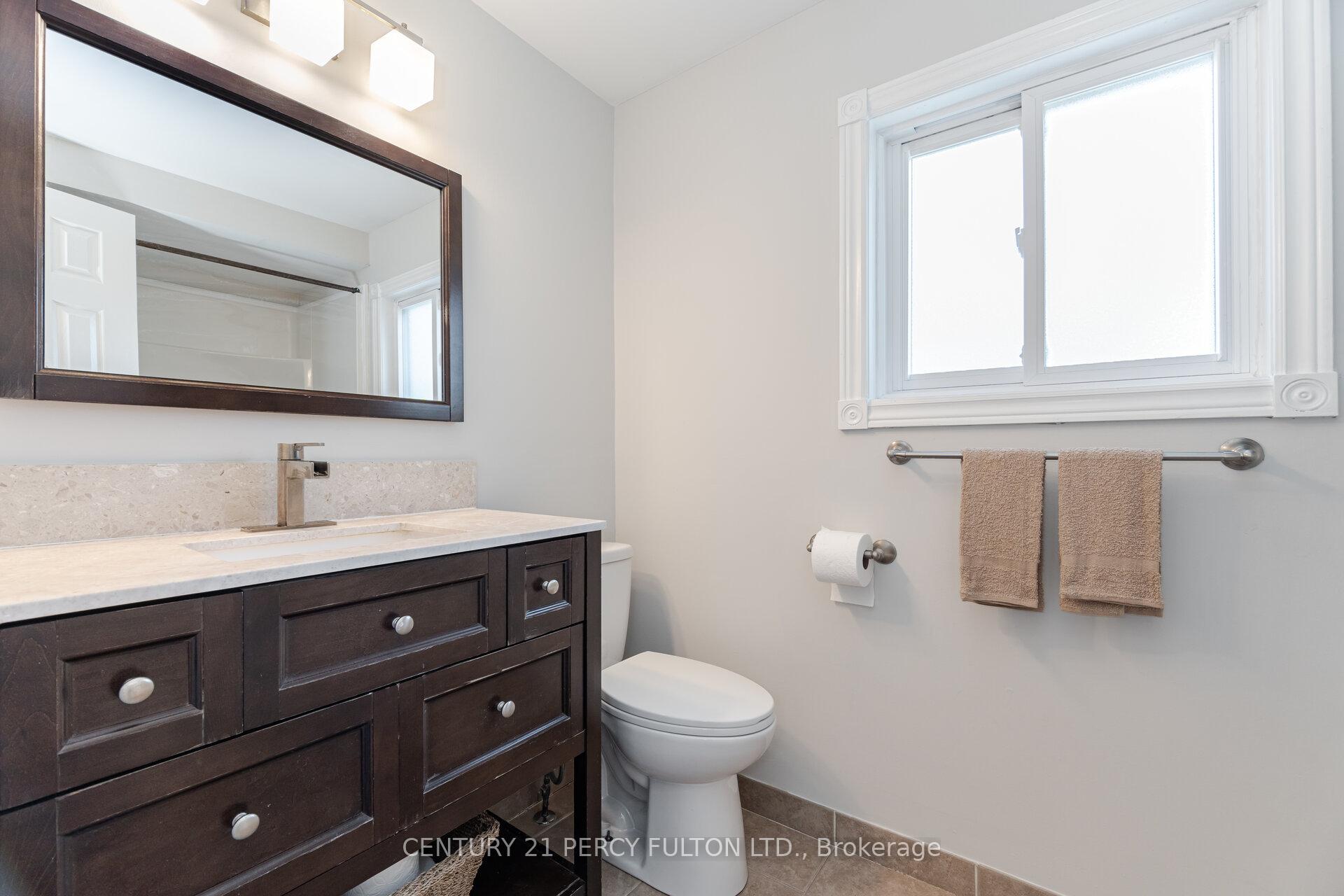Photo 25 of 41 Gardiner Drive, Ajax, Central — HOMEH