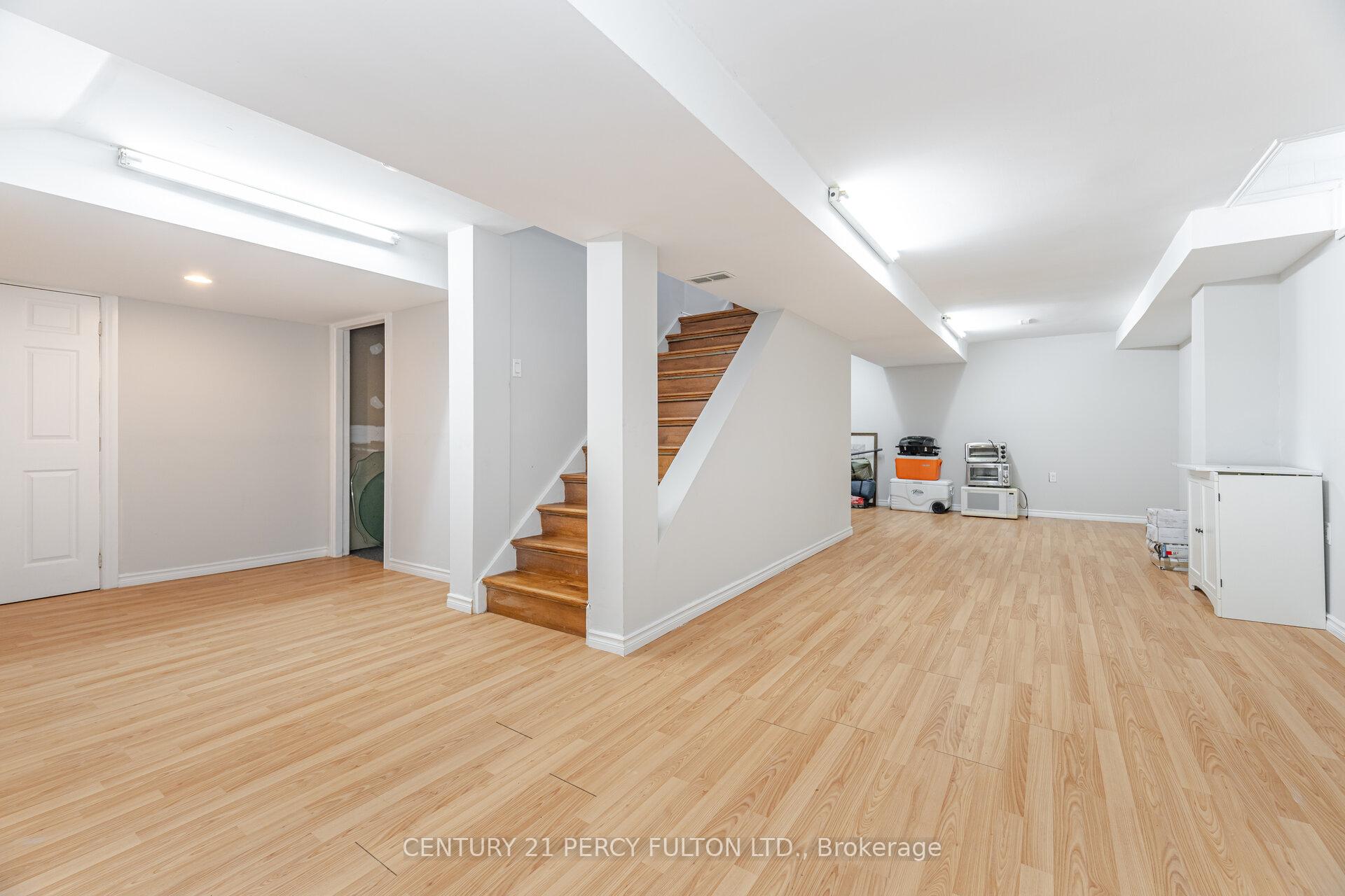Photo 35 of 41 Gardiner Drive, Ajax, Central — HOMEH