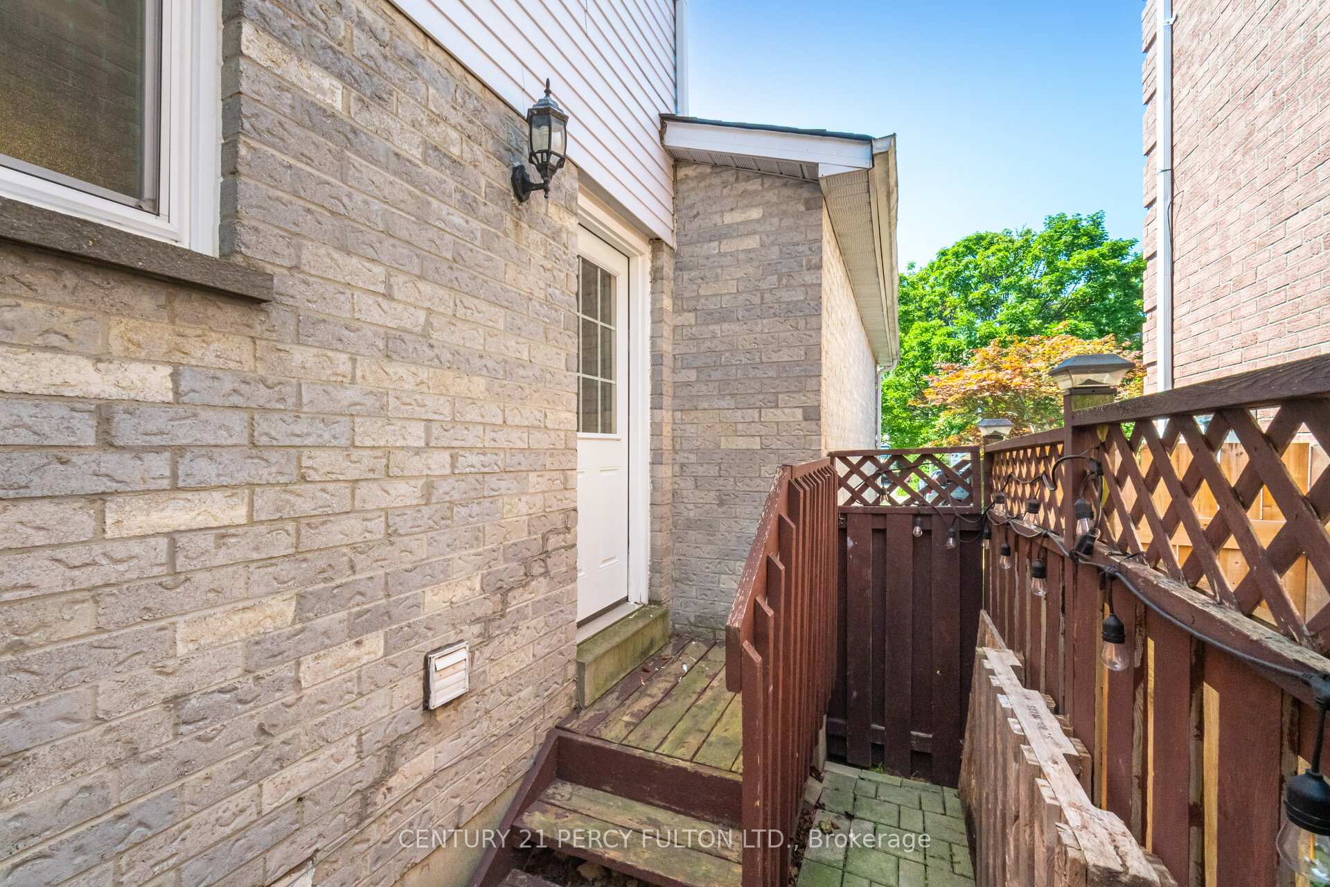 Photo 33 of 41 Gardiner Drive, Ajax, Central — HOMEH