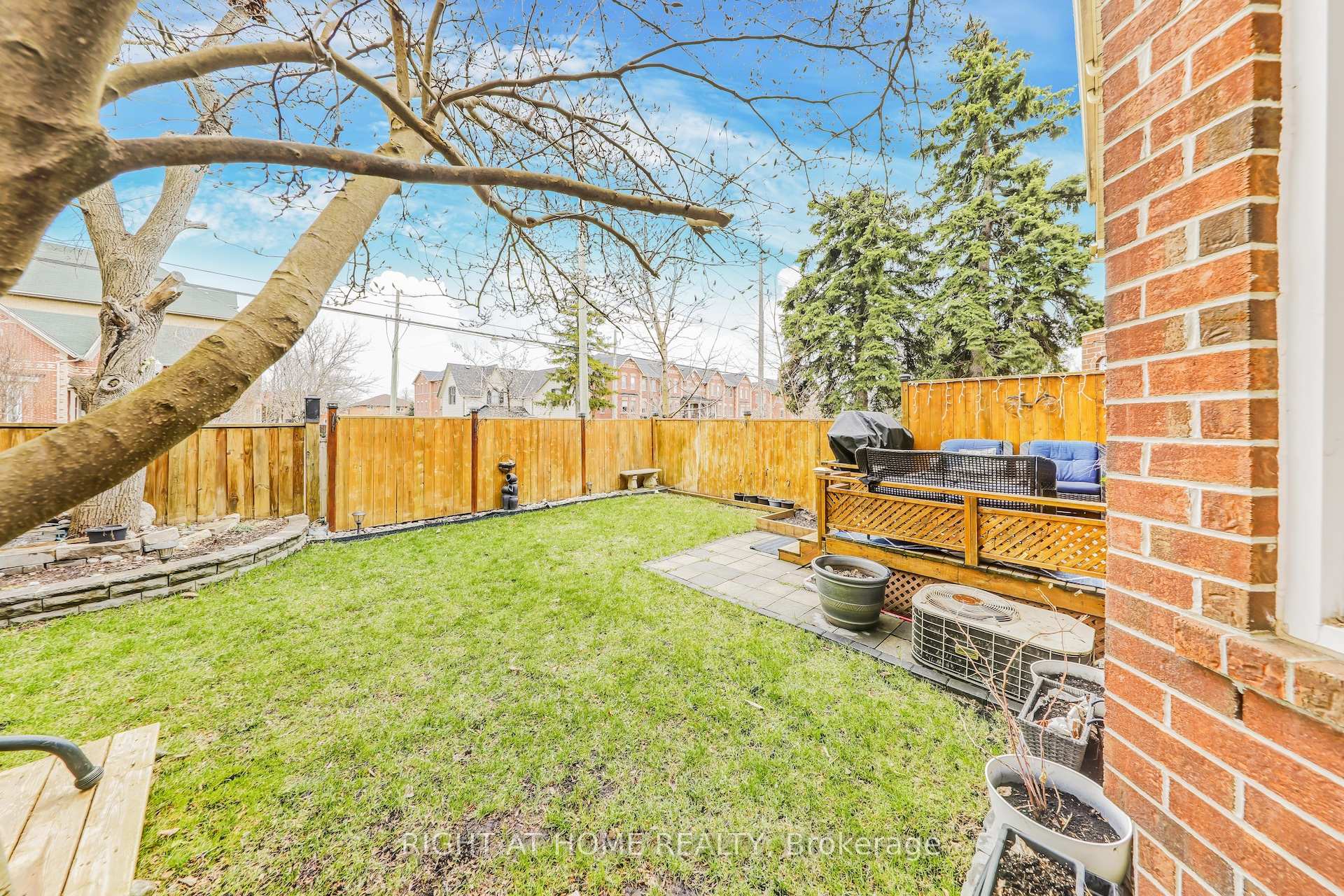 Photo 4 of 9900 Keele Street, Vaughan, Maple — HOMEH