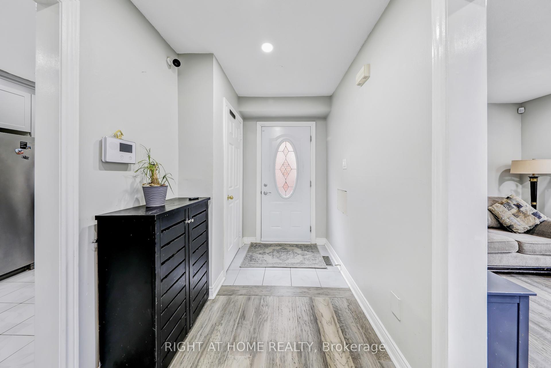 Photo 8 of 9900 Keele Street, Vaughan, Maple — HOMEH