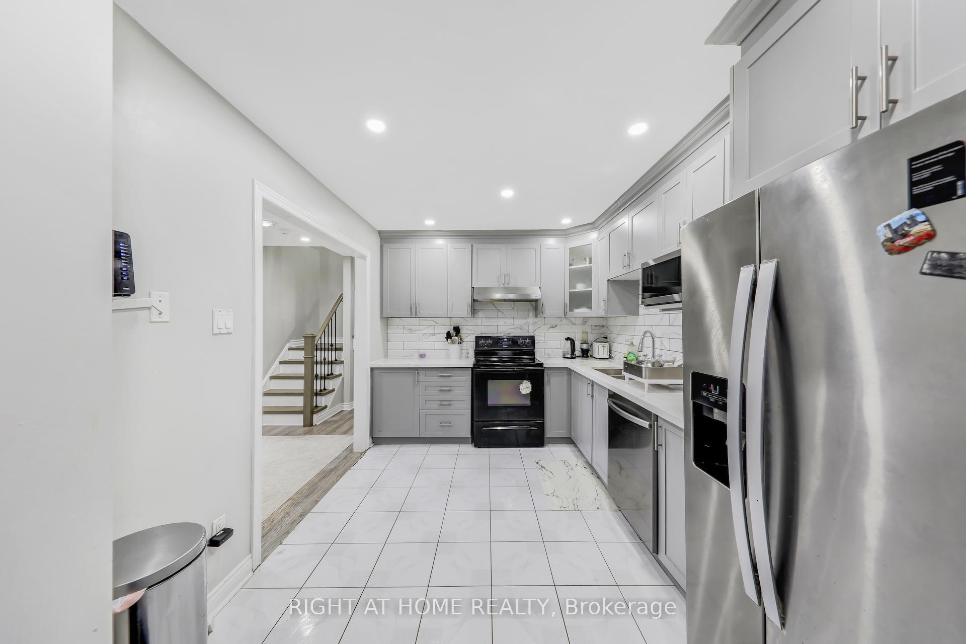 Photo 15 of 9900 Keele Street, Vaughan, Maple — HOMEH